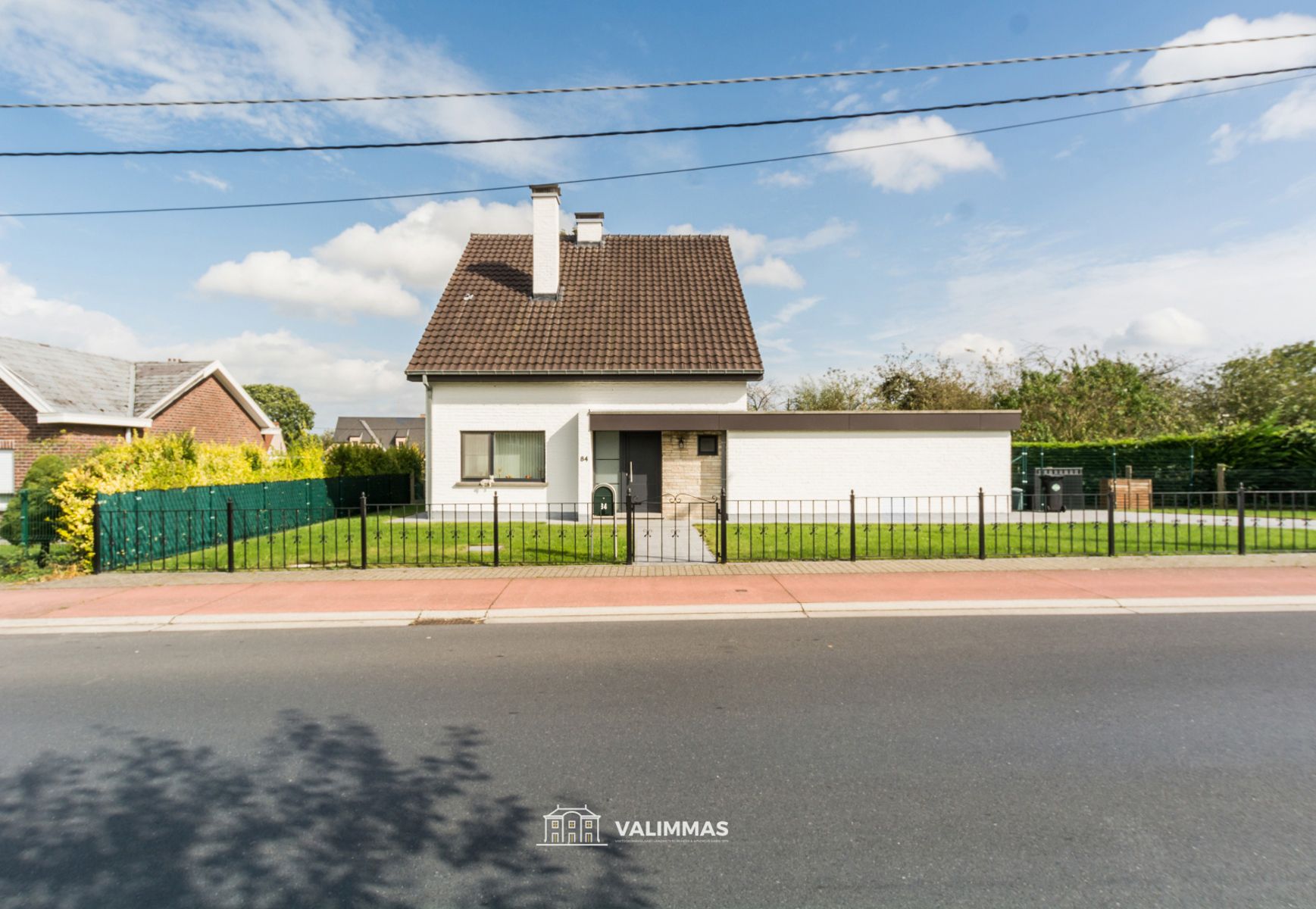 Mooi gelegen en instapklare woning OB met garage en tuin... foto {{pictureIndex}}