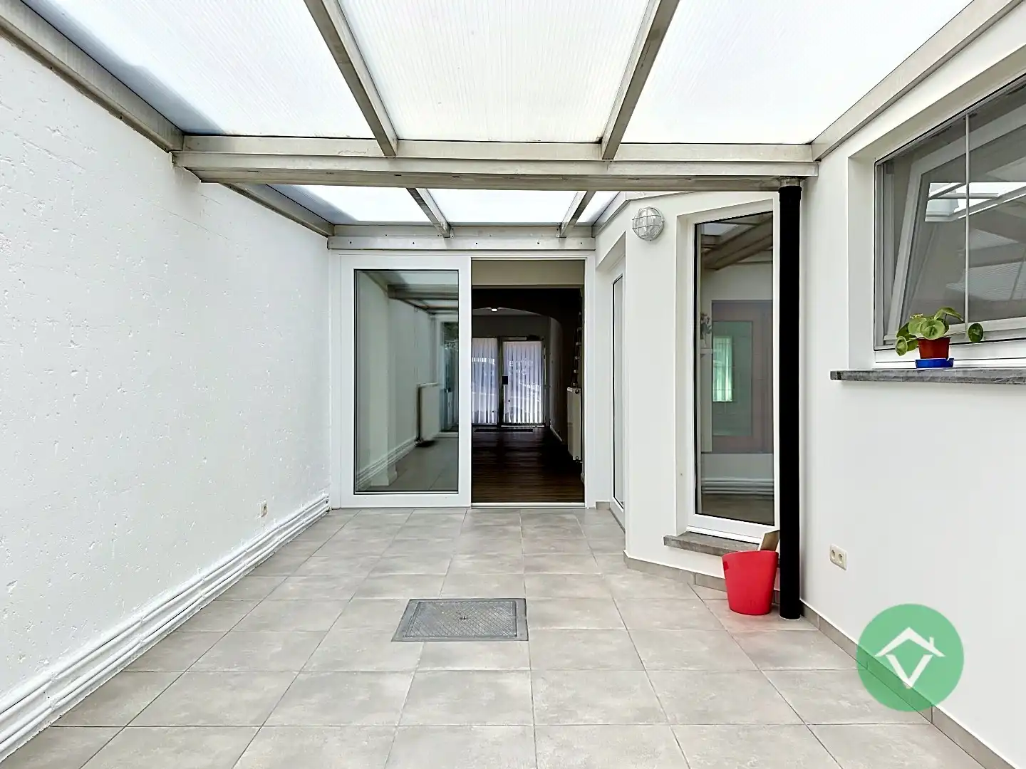 Instapklare woning met 3 slaapkamers en tuin te Eernegem  foto 10
