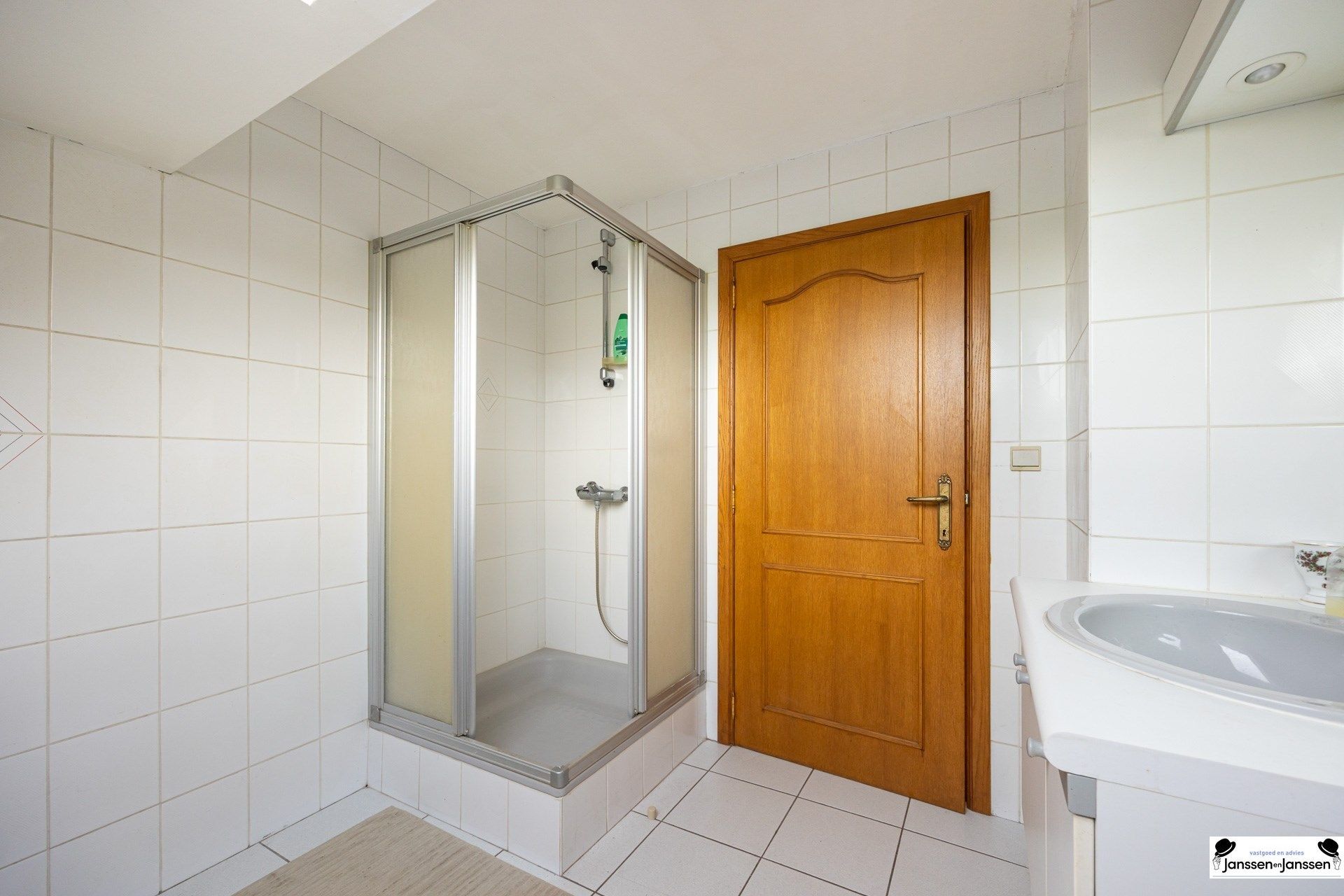 Landelijk gelegen woning op een perceel van ruim 6.000 m² foto 18