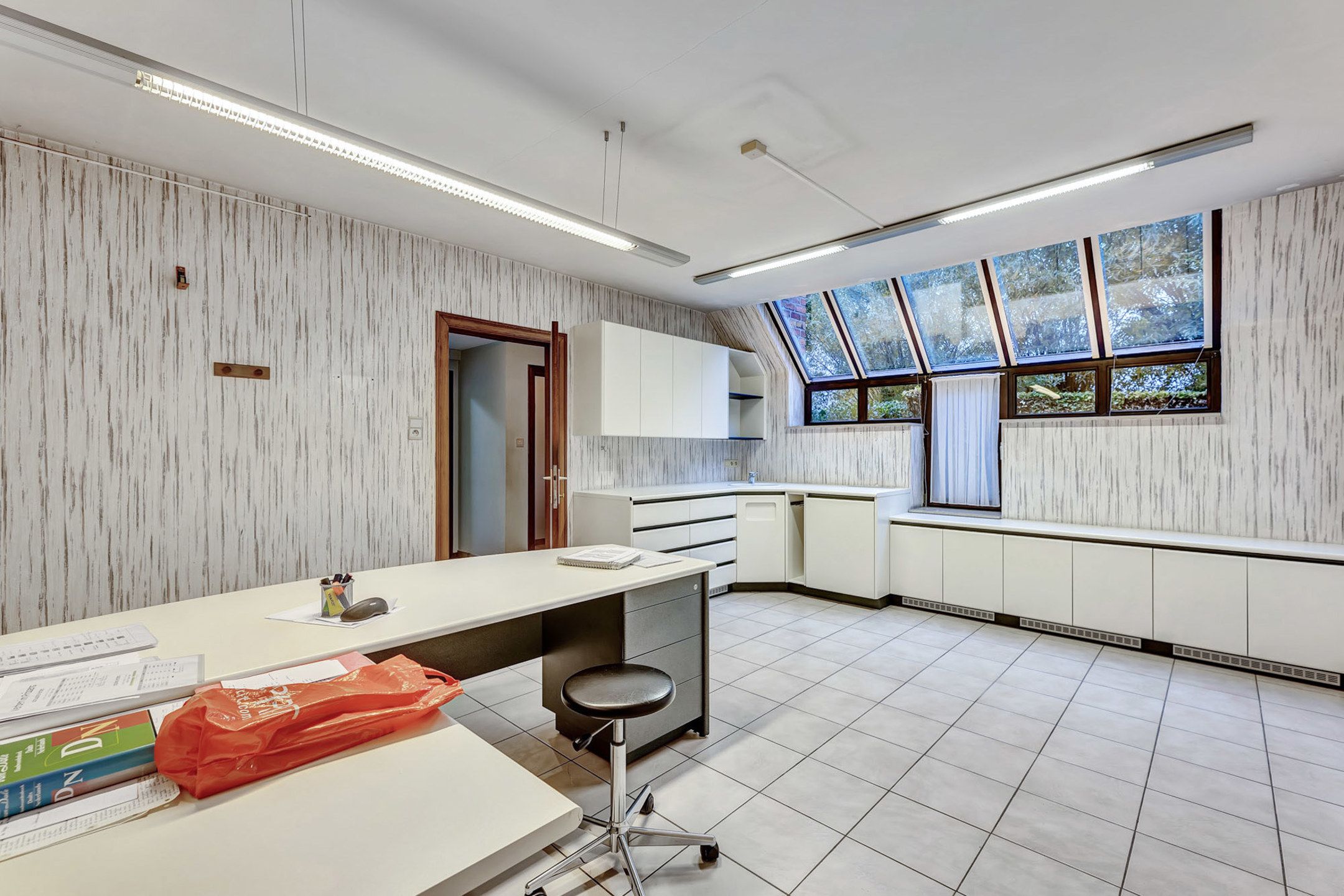 OB te Ternat met 4 slpk en praktijkruimte foto 20