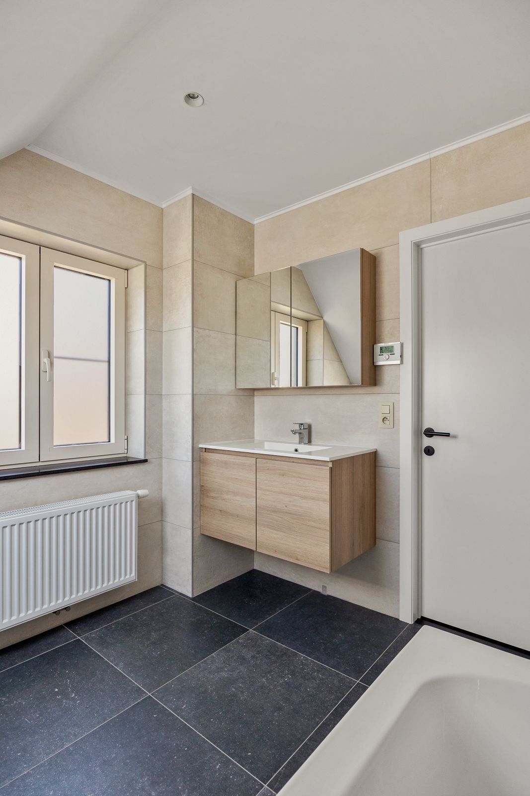 Instapklare woning met karakter, licht en ruimte in Hoevenen ! foto 20