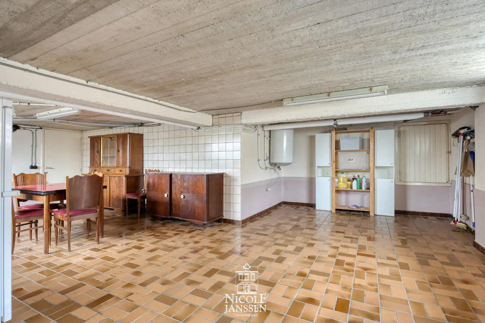 Woning met tuin (te verkavelen tot bouwgrond) foto 17