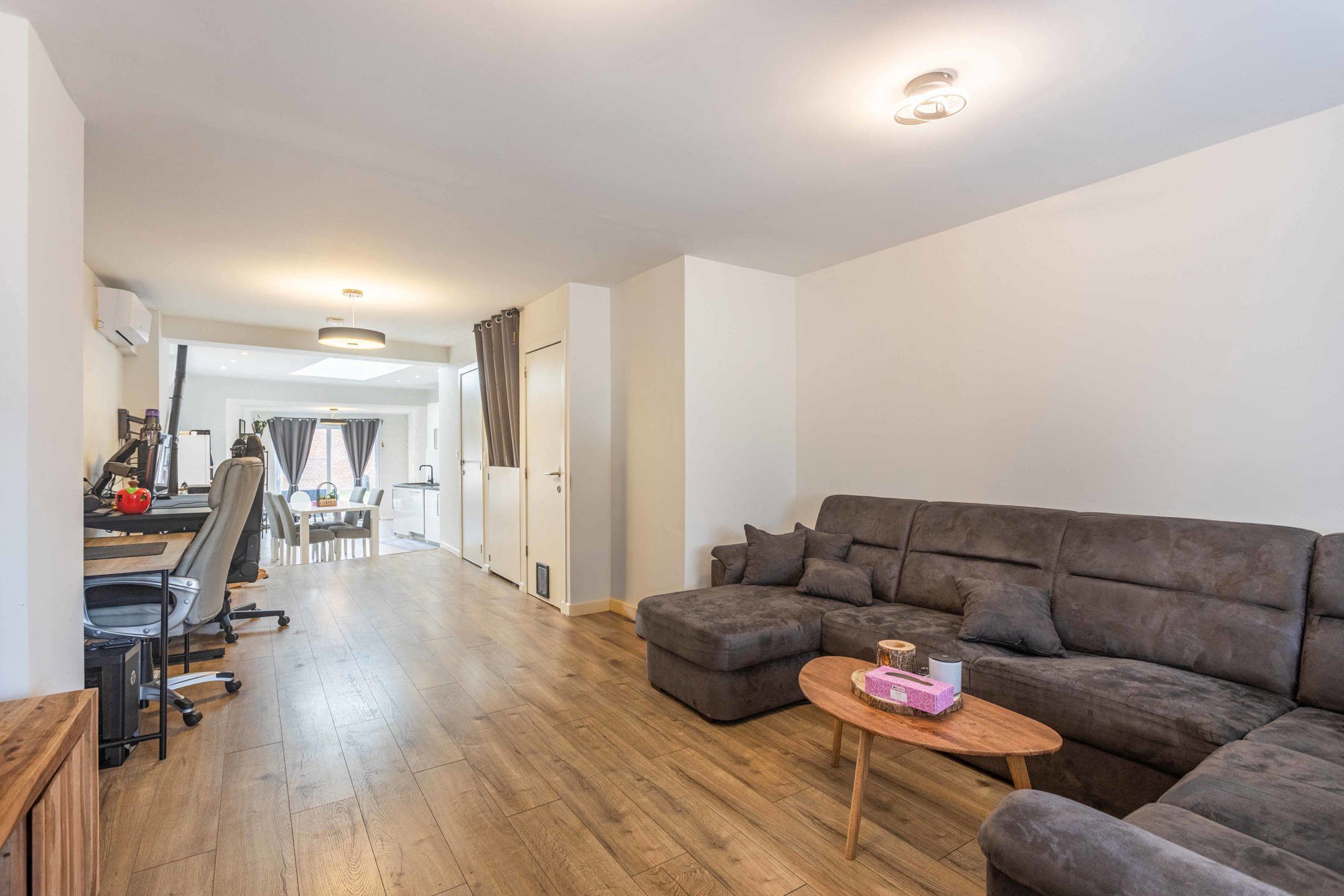 Interessante opportuniteit; gerenoveerde woning met tuin!  foto 3