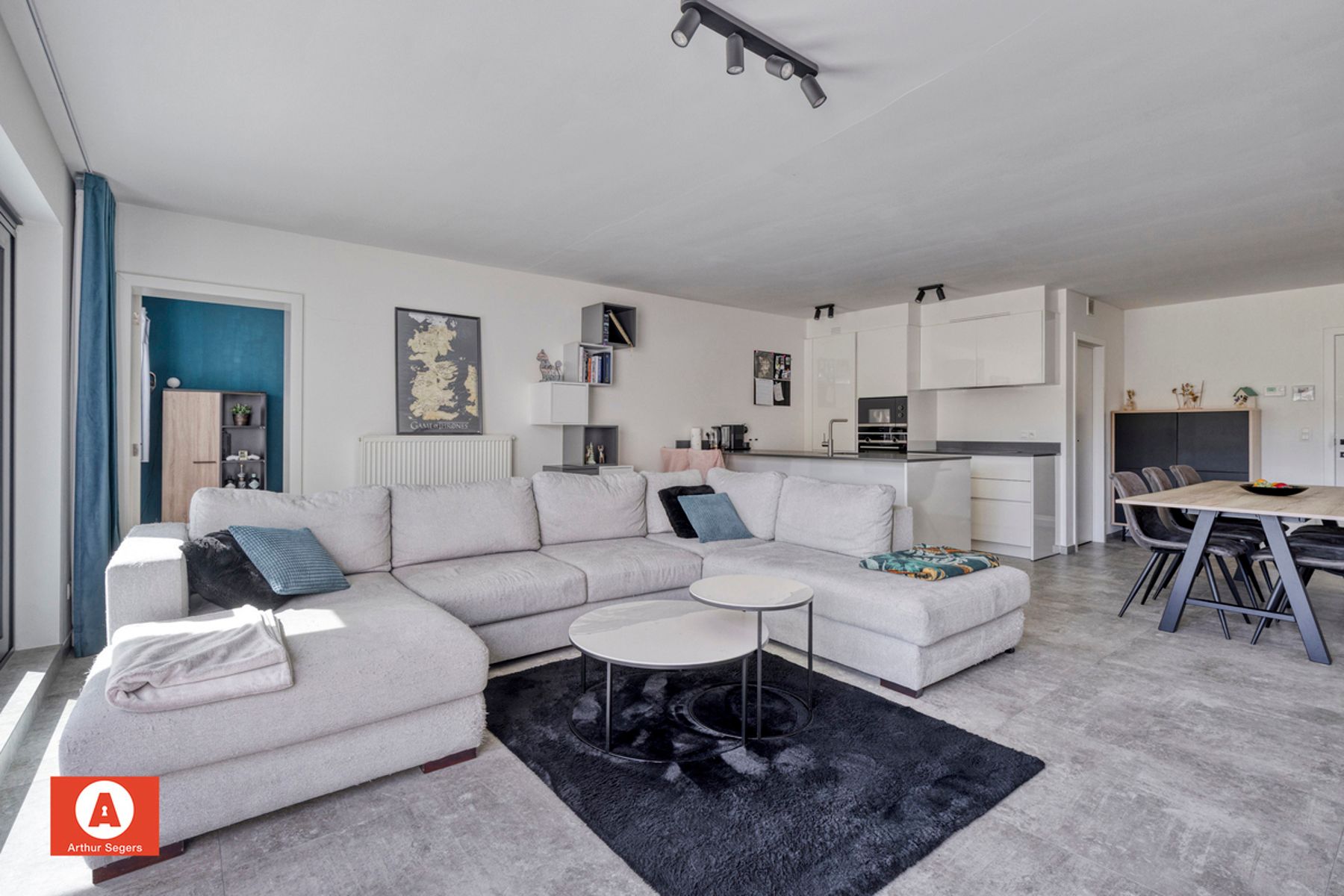 Gelijkvloers appartement met tuin (Z) en 2 staanplaatsen foto 8