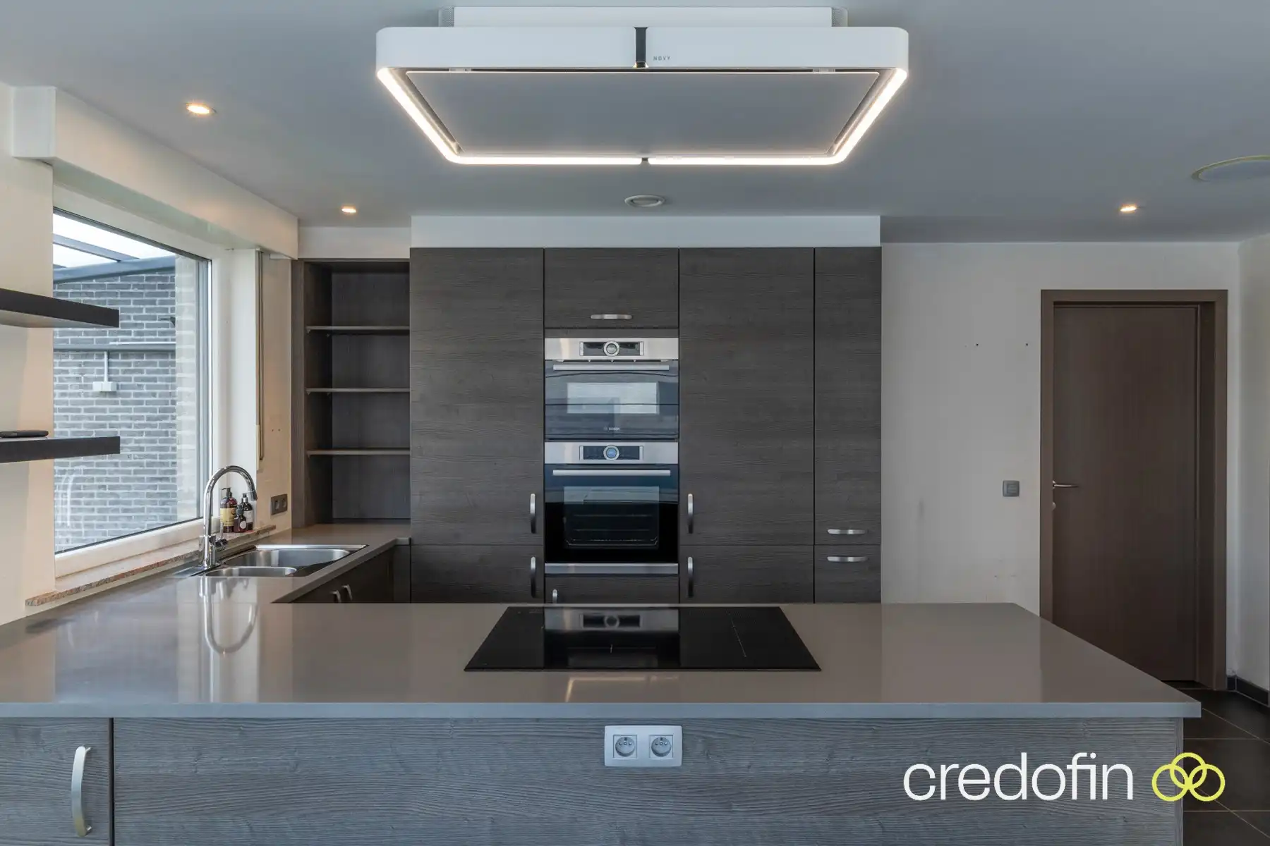 Ruime halfopen bebouwing met grote tuin en zwembad in rustige straat te Lievegem (Waarschoot) foto 7