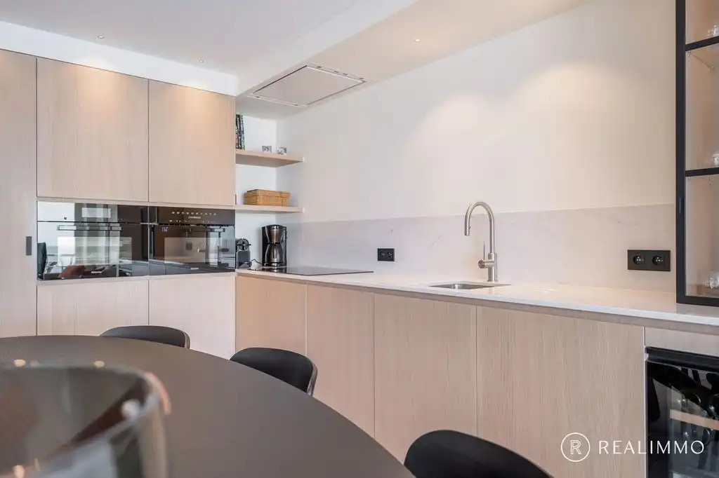 Prachtig appartement met zeezicht in residentie Sea Sight foto 8