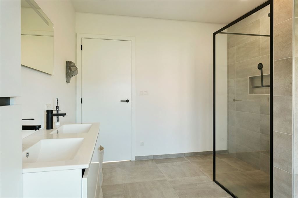 Moderne en kwalitatieve nieuwbouwwoning in centrum Wolfsdonk foto 19