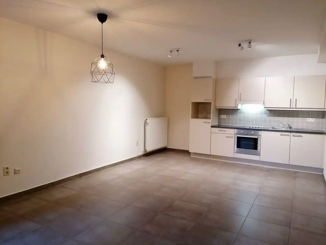 Gezellig appartement (74m2) op de tweede verdieping met 1 slaapkamer en een terras. foto 2