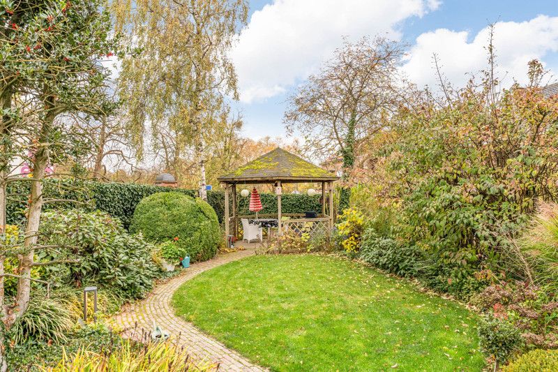 Eigentijdse woning met tuin op 4are 90ca gelegen in het centrum van Kortenaken foto 37