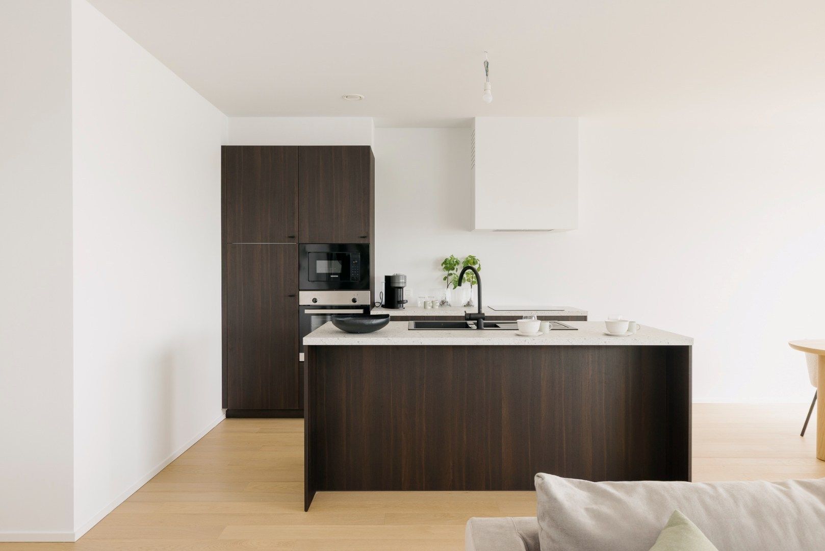 Ruim en lichtrijk appartement te koop in centrum Waregem foto 10