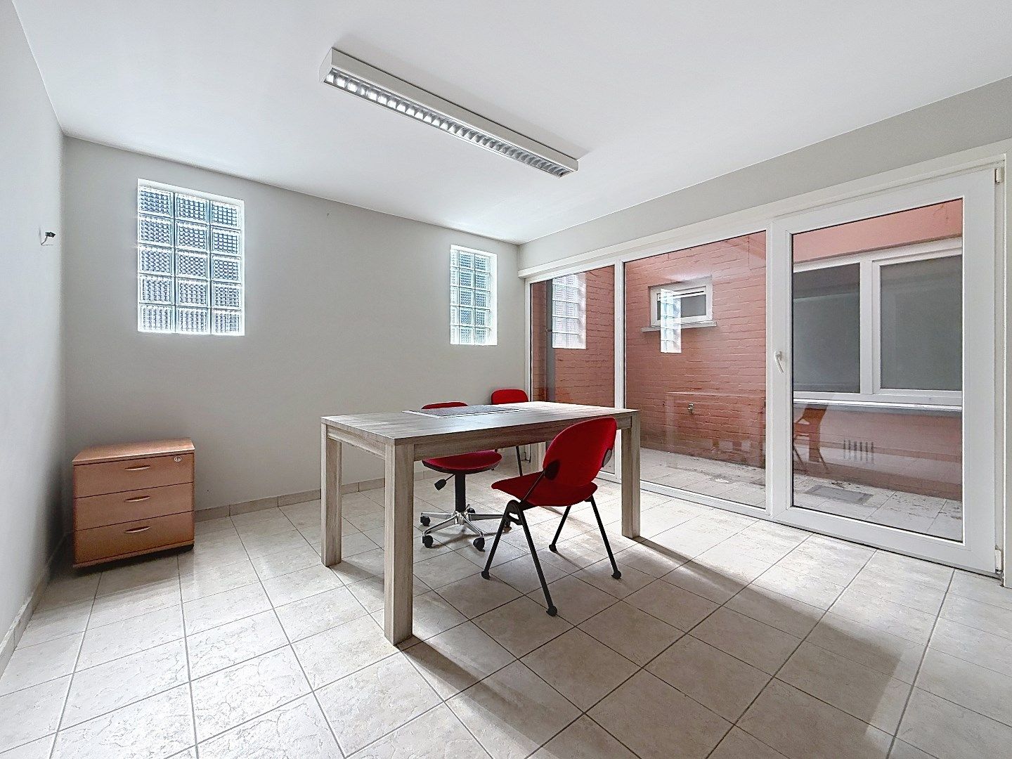 Gelijkvloers appartement in het centrum van Staden! foto 3