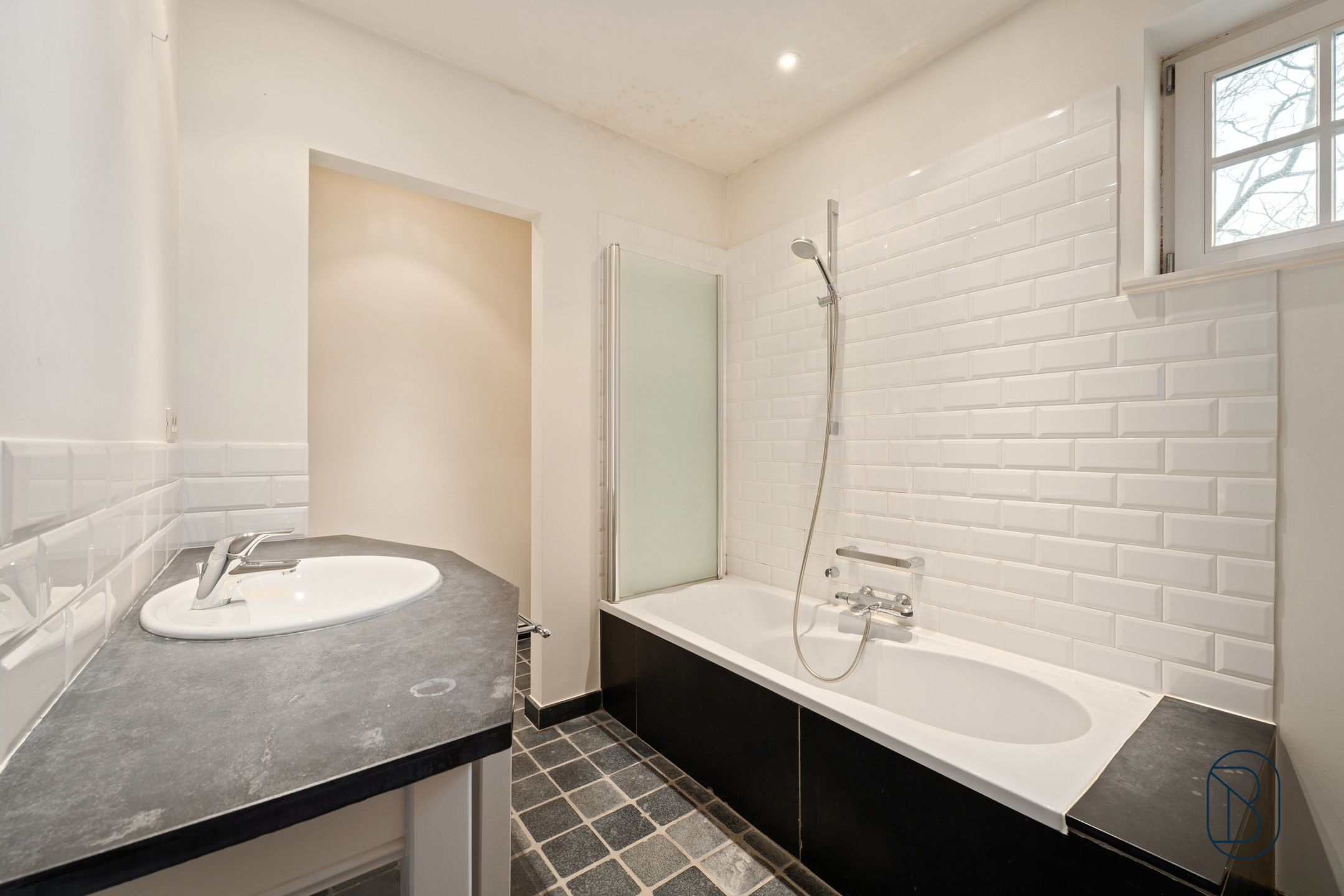 Prachtige hoevewoning met loods en bouwgrond op 2,7 hectare foto 32