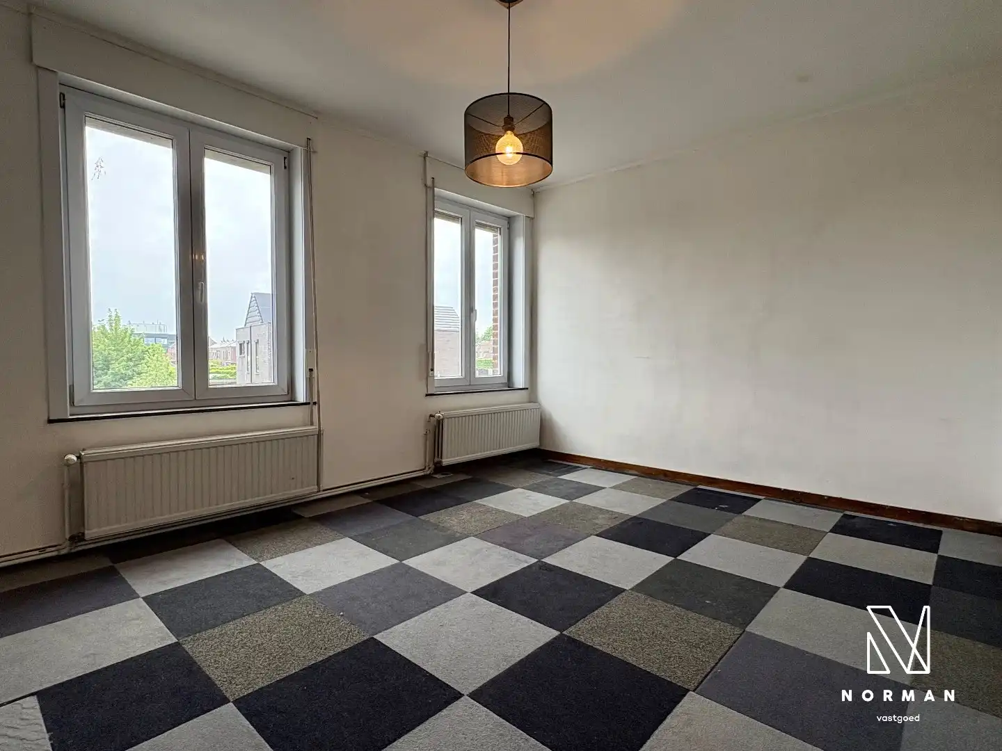 Ruime woning te koop met 4 slaapkamers en een grote garage te Harelbeke!  foto 10
