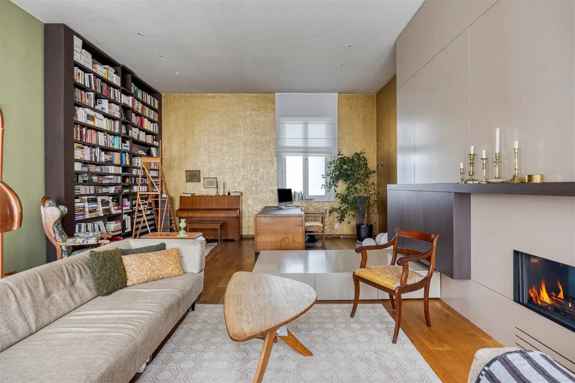 Dubbel herenhuis met 6 slpk, 2 terassen, dubbele garage en royale ruimte, perfect gelegen nabij Museum en Marnixplaats foto 7