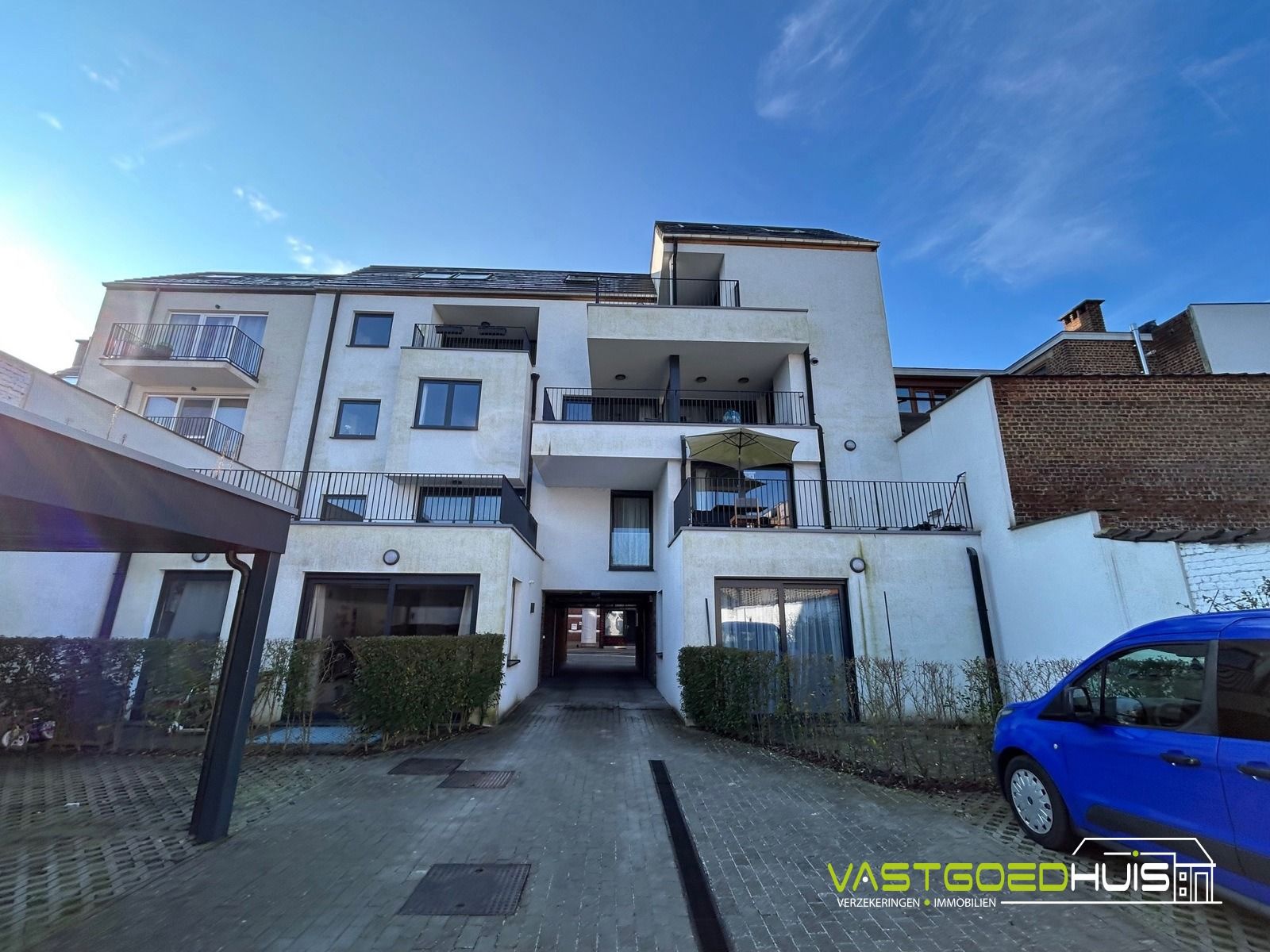 Hedendaags duplex appartement met terras foto 30