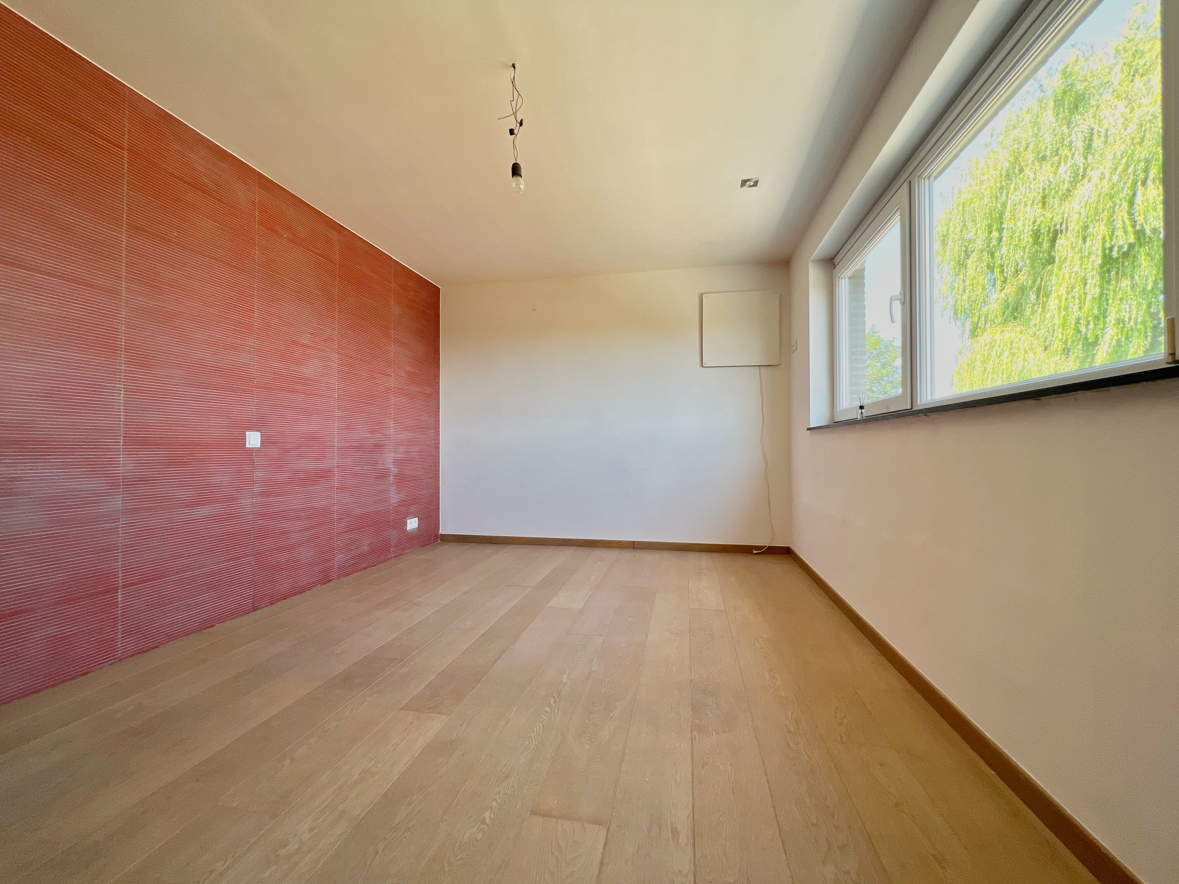 Ruime, lichtrijke woning op prachtig perceel van 1700m² foto 15