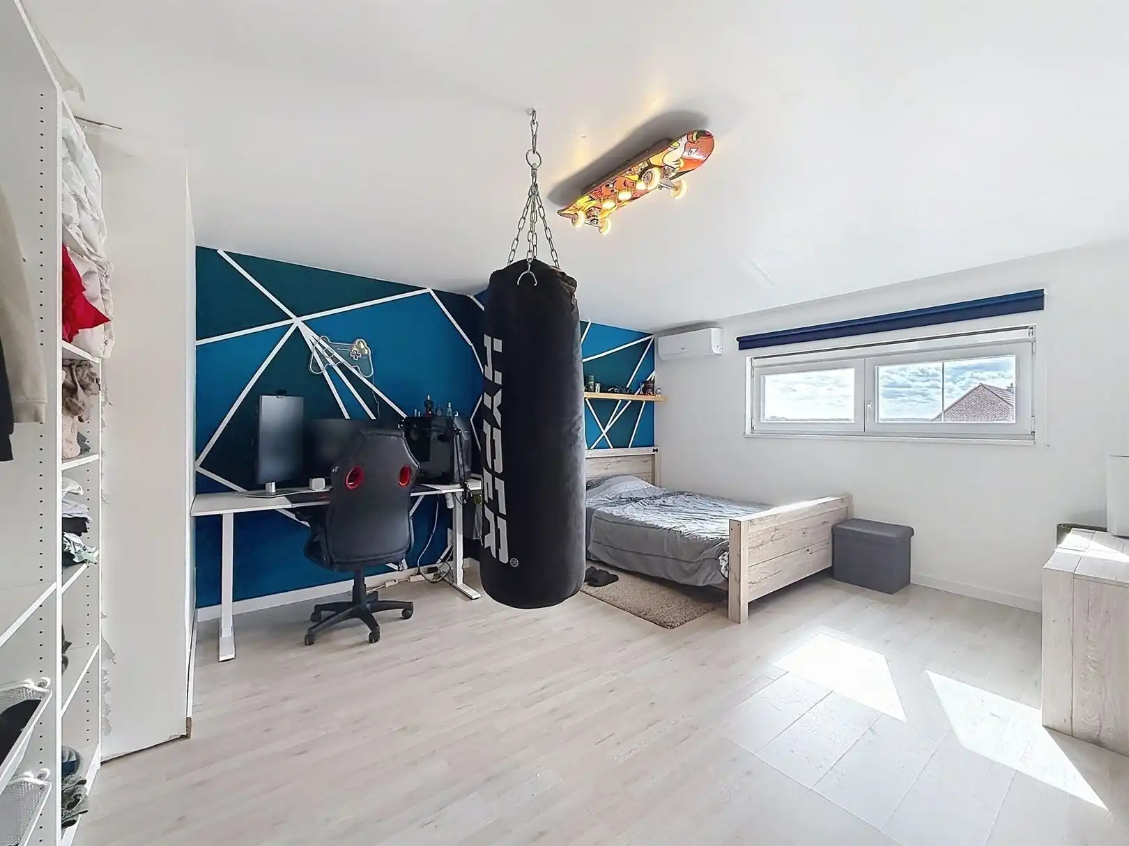Gerenoveerde woning, 3 slpks, 2 bdks, opp 15a 80ca foto 50