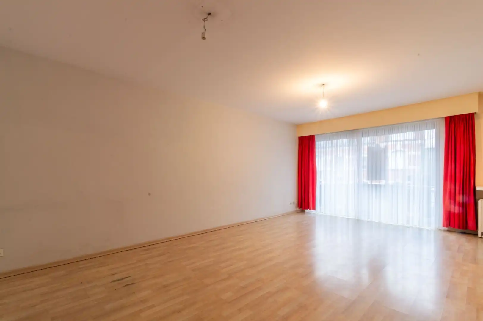 APP MET 2 SLP, TERRAS, STAANPLAATS & KELDER! foto 8