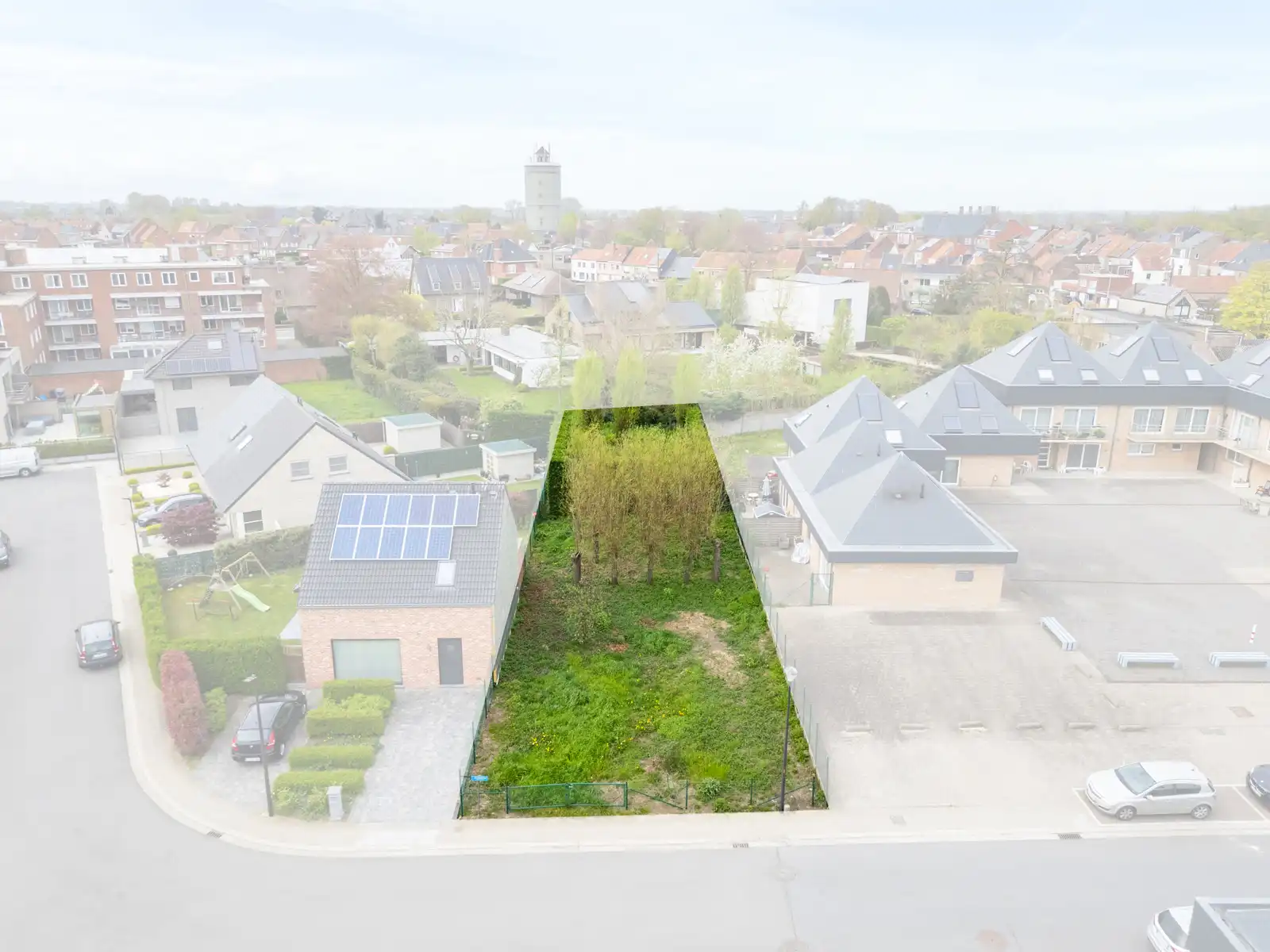 Bouwgrond voor halfopen bebouwing, koppelbouw foto {{pictureIndex}}