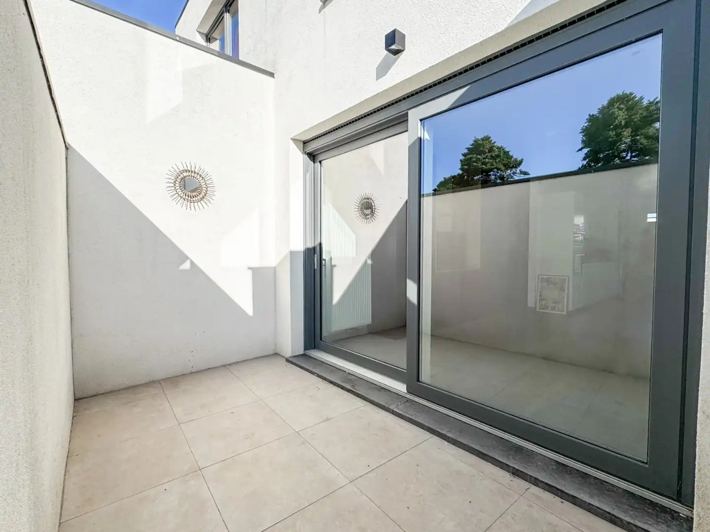Mooi afgewerkte rijwoning met 3 slaapkamers, tuin en garage op toplocatie! foto 11