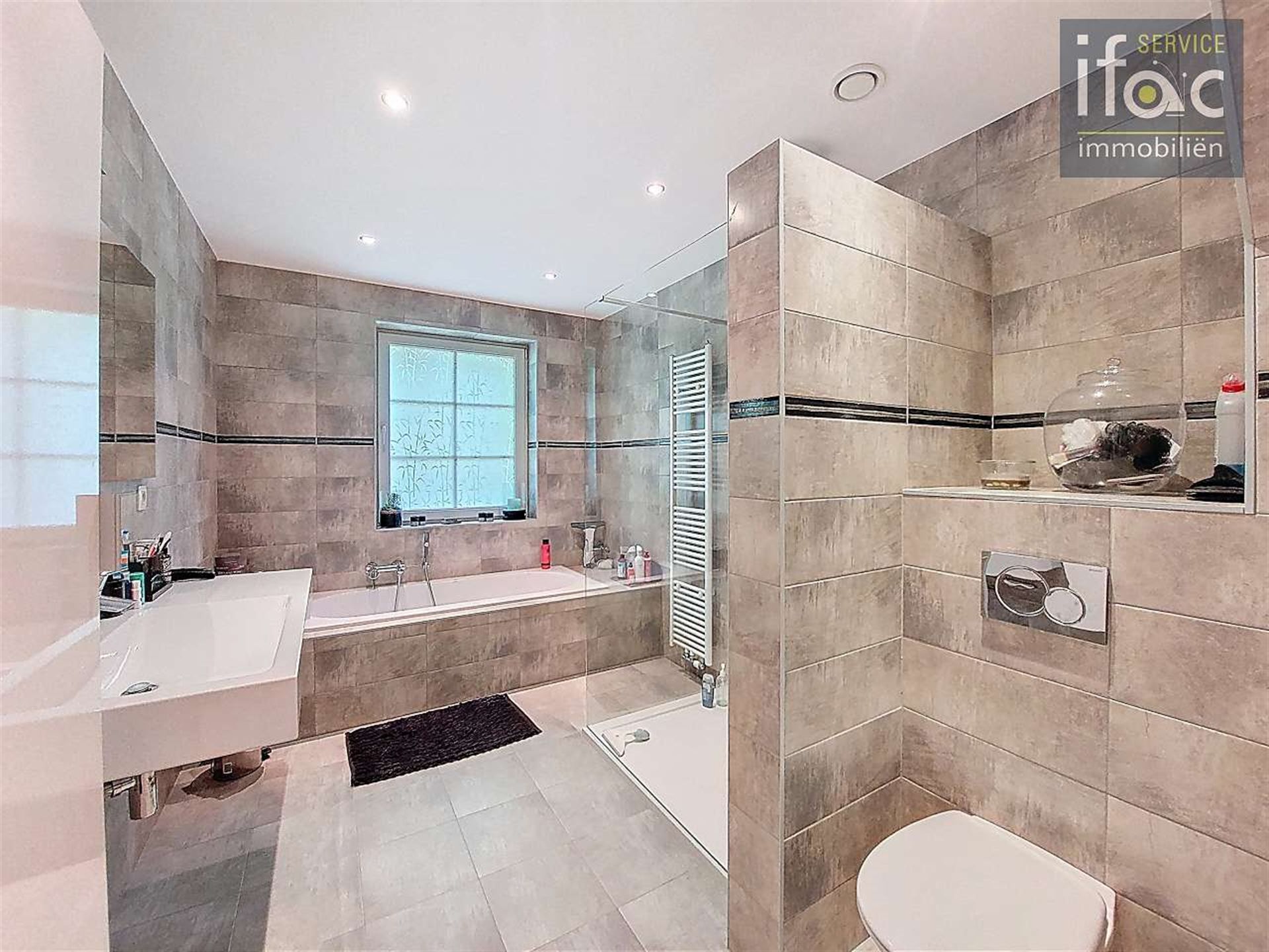 Exclusieve luxevilla op 14,47are TOP-afwerking! foto 23