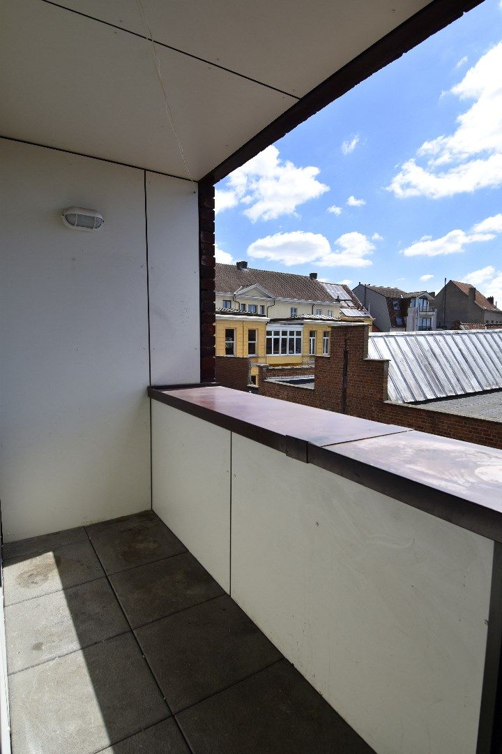Instapklaar 1-slaapkamerappartement op toplocatie nabij het centrum van Kortrijk foto 8