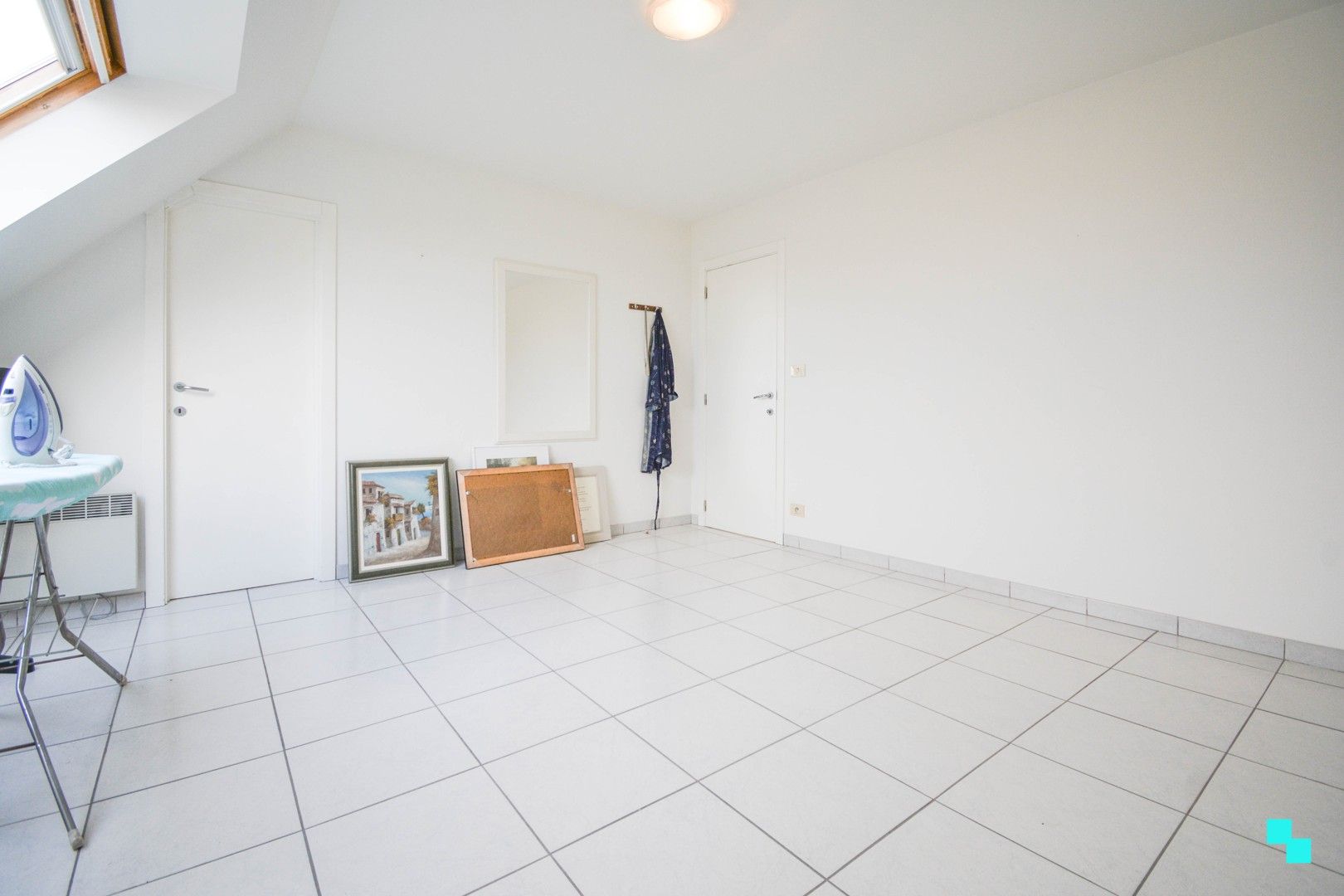 Instapklaar appartement met garagebox te Gits foto 19