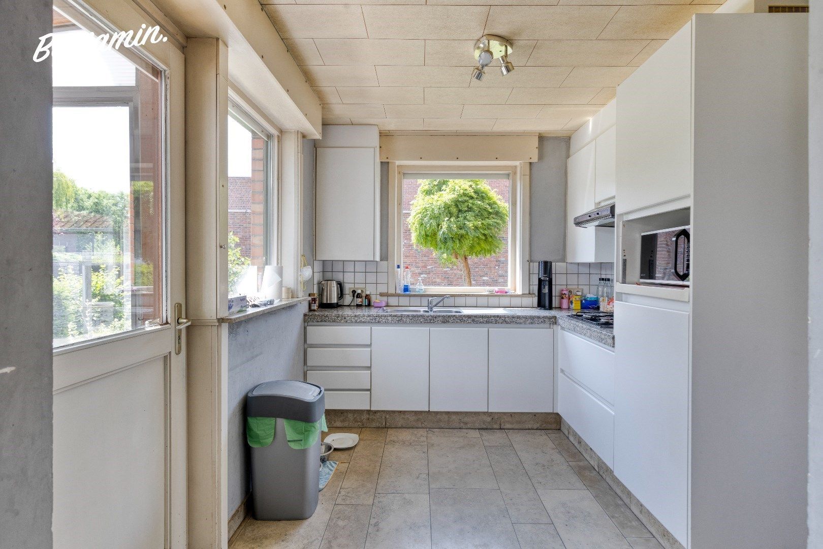 Halfopen woning met 2 slaapkamers, zonnige tuin en garage in Geluwe foto 6