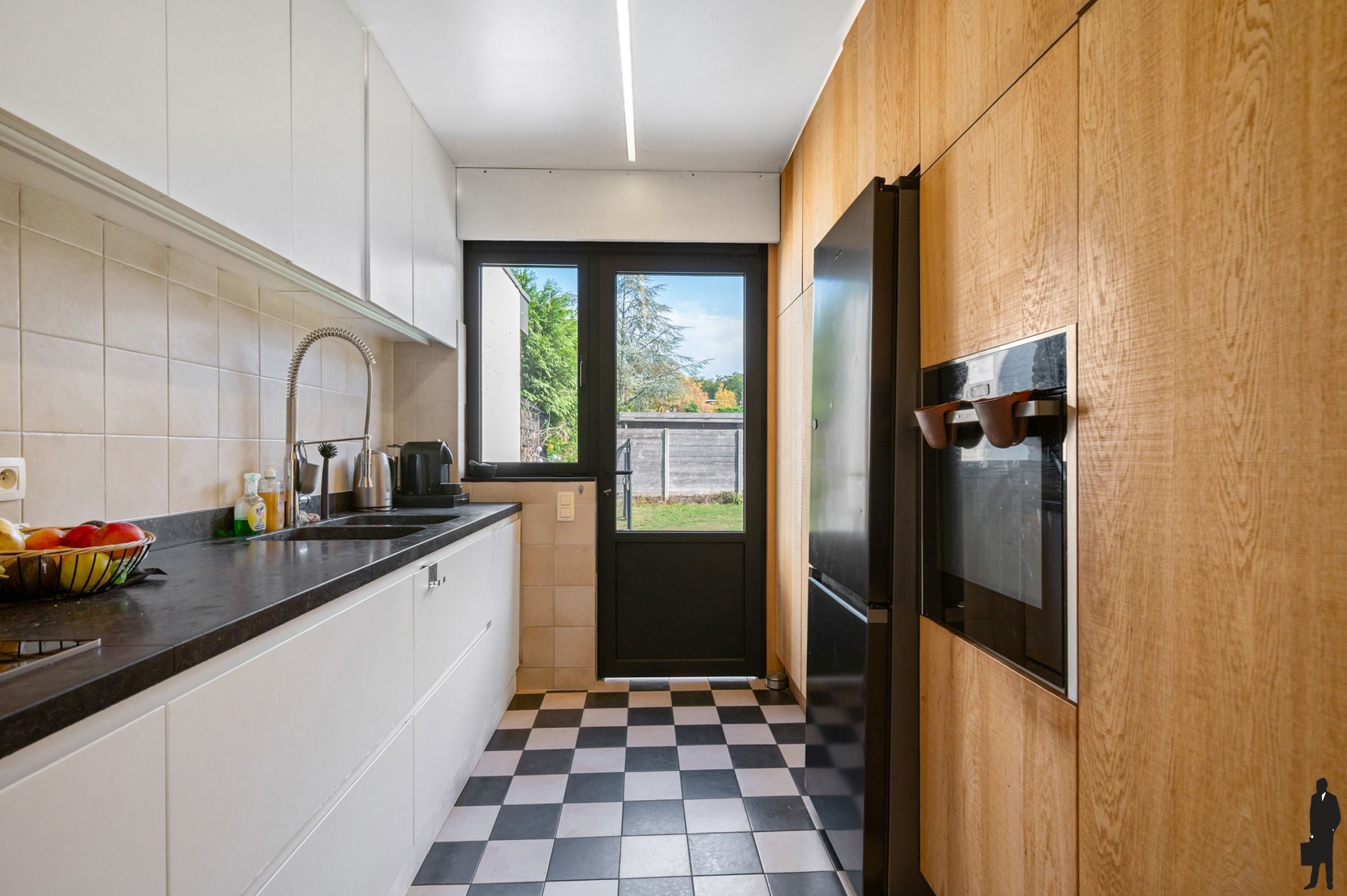 Ruime halfopen bebouwing met 4 slaapkamers en 2 badkamers aan de groene parken van Hoboken.&nbsp; foto 10