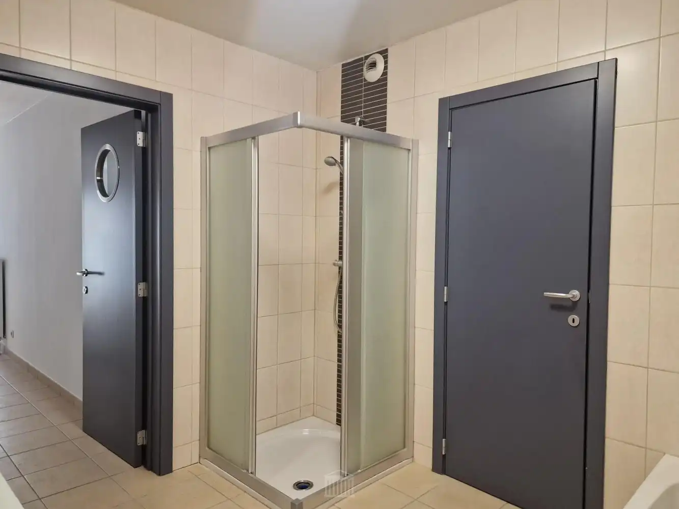 Ruim (126m²) en lichtrijk appartement met 3 slaapkamers, 2 terrassen in het stadscentrum! foto 24