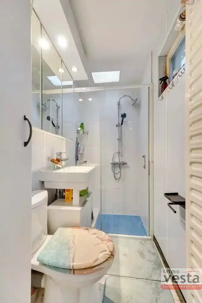 Ruime, te renoveren halfopen woning foto 15