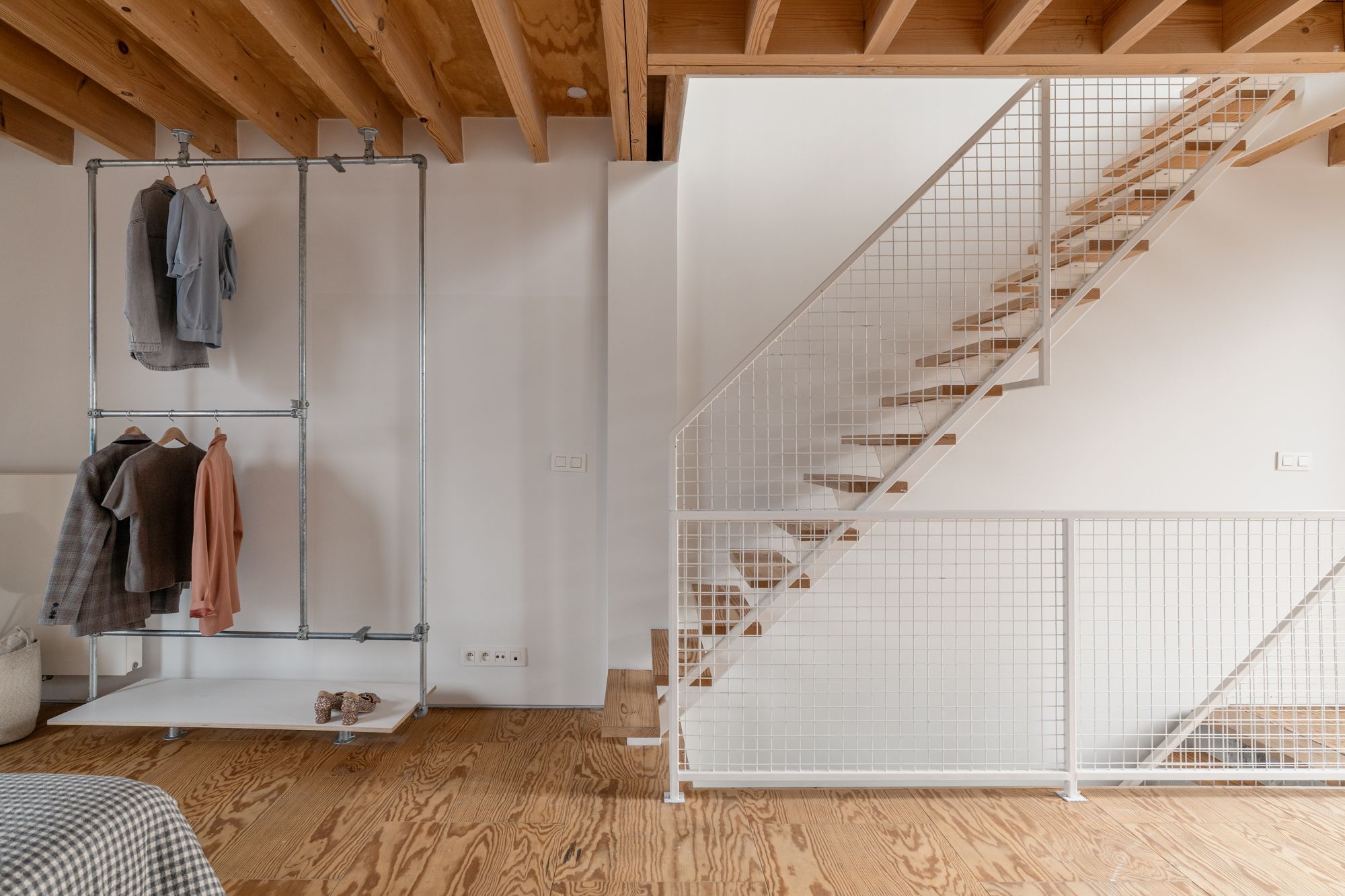 Glass loft-style house uit 2012 in een al even vernieuwde wijk, Damtwerpen foto 18