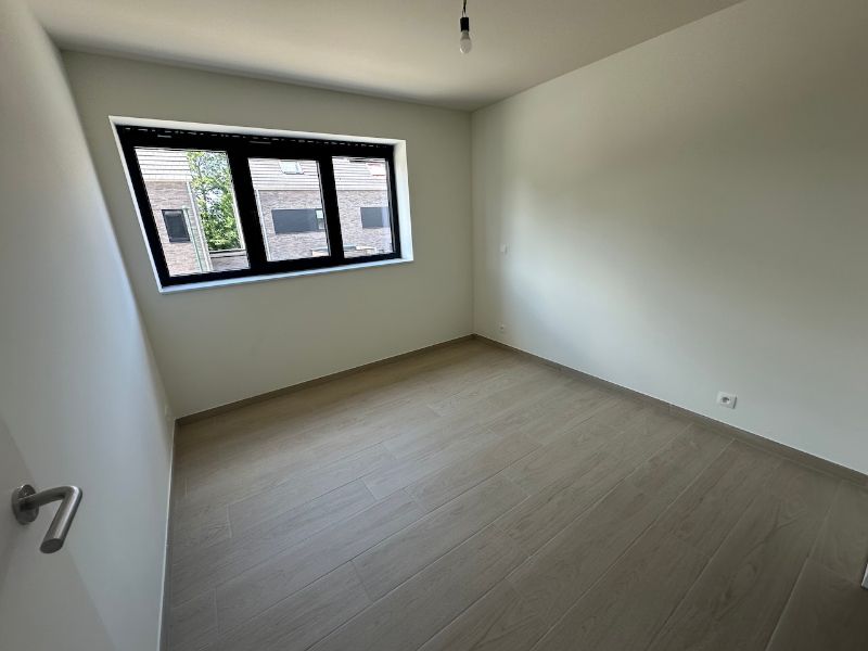 Stijlvolle nieuwbouwwoning in het centrum van Kaprijke! foto 8