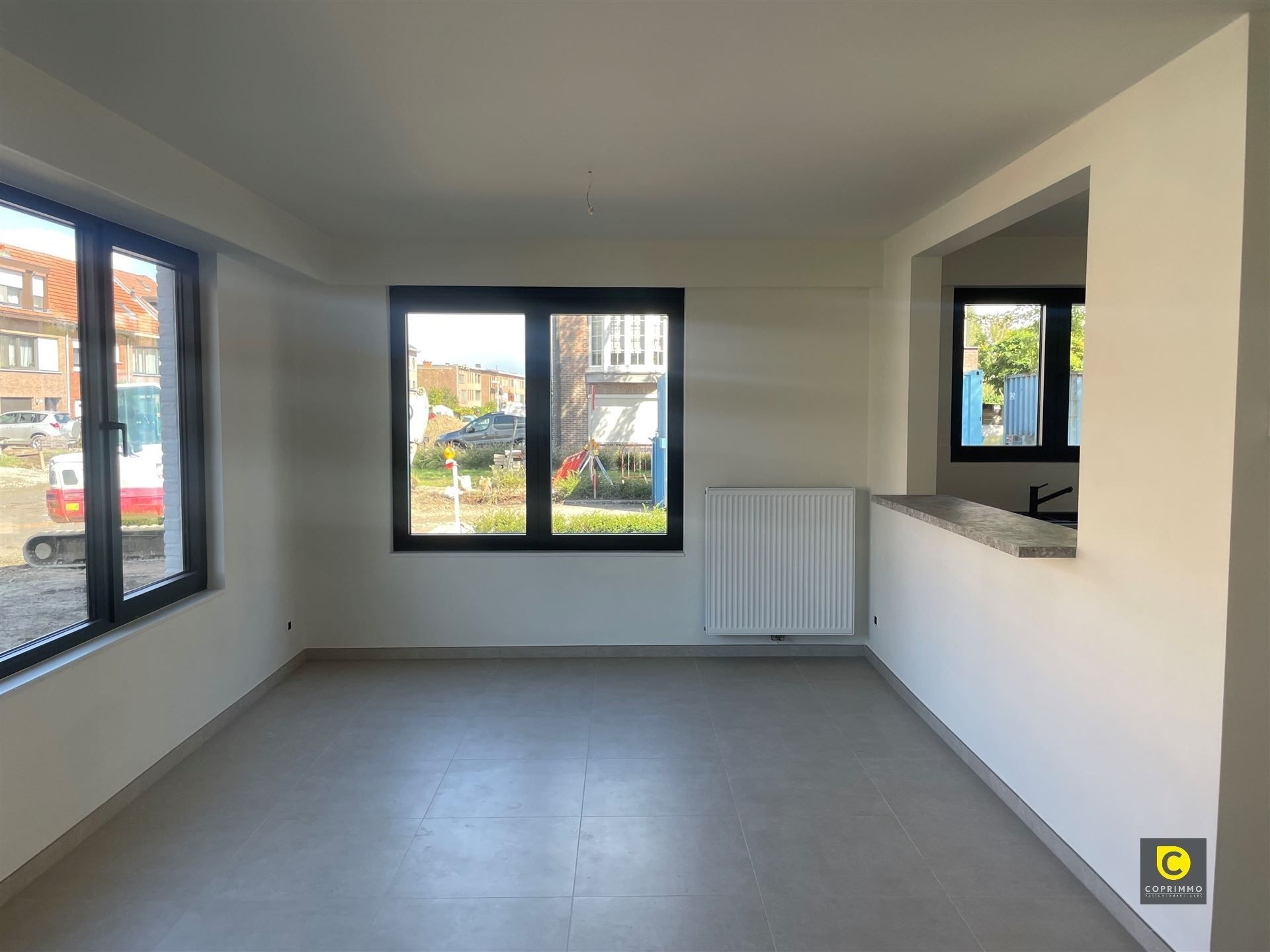 Gelijkvloers app. 2 slk, tuin en P  foto 4