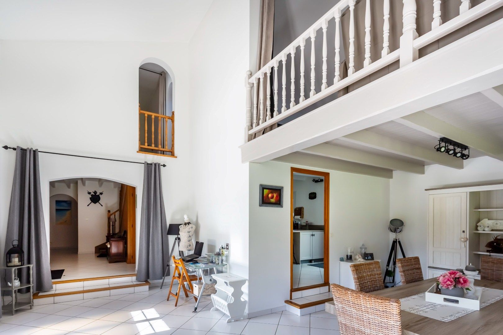 Unieke woning met karakter en een grote garage op uiterst rustige ligging in Mouthiers-sur-Boëme foto 9