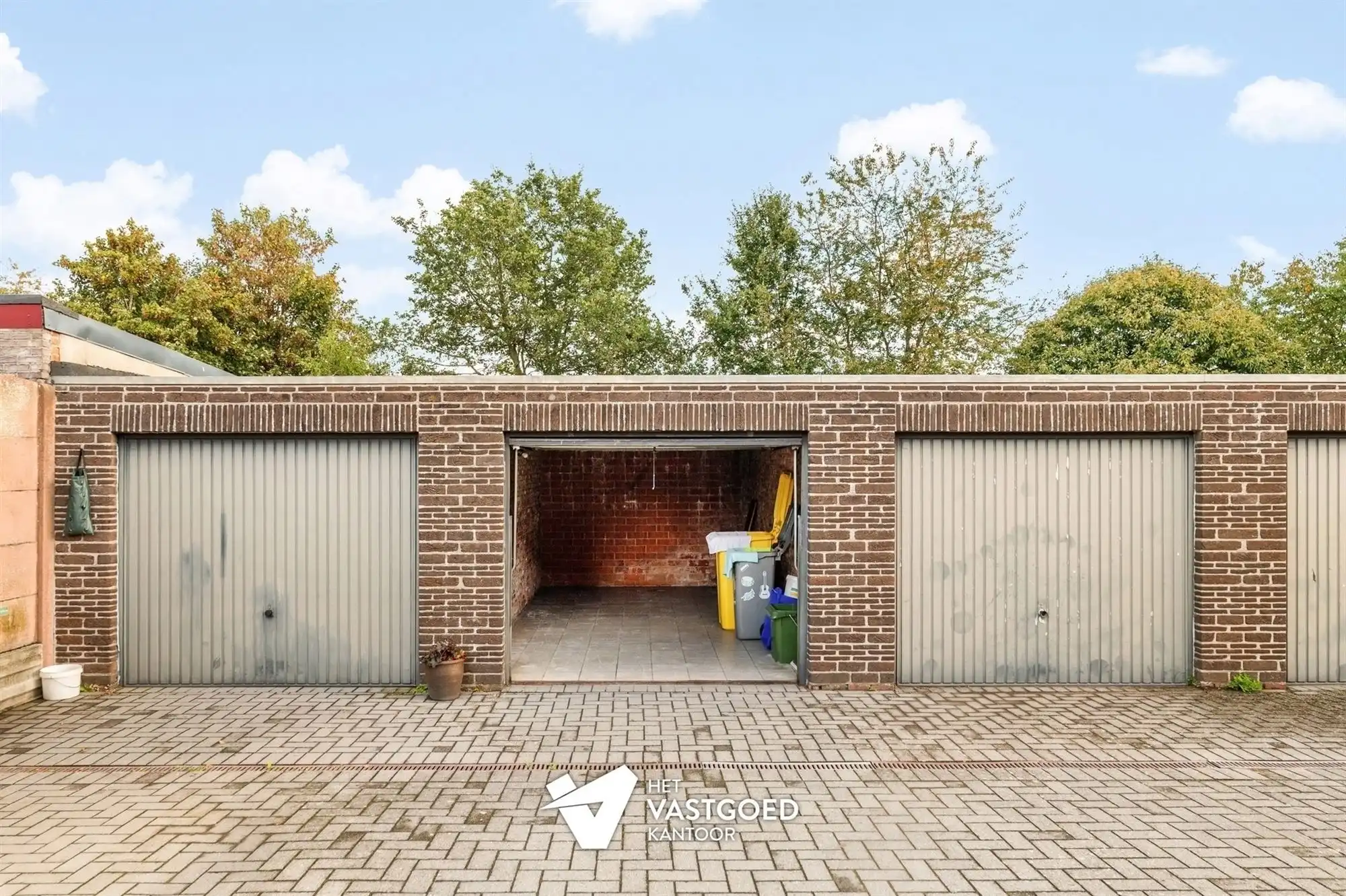 INSTAPKLAAR APPARTEMENT MET GARAGE (GEEN GEMEENSCHAPPELIJKE KOSTEN!) foto 17