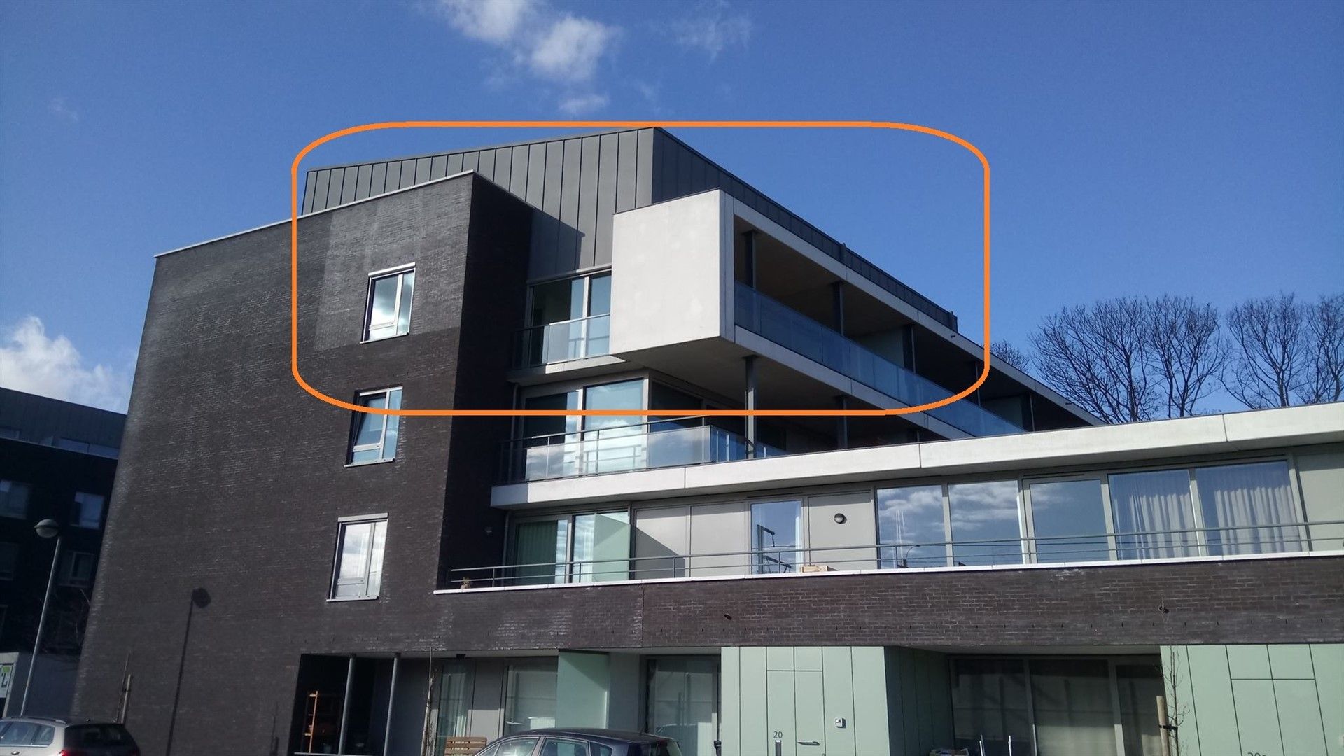 Prachtig duplexappartement met 2 slaapkamers en groot terras foto 2