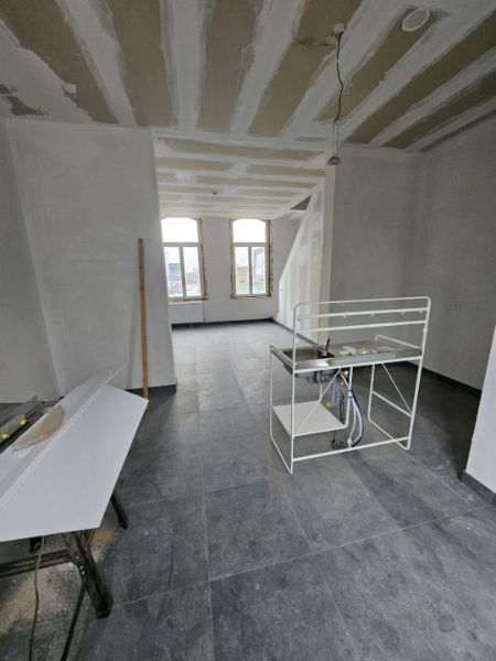 3 gerenoveerde woningen in halfopen en gesloten bebouwing. foto 6