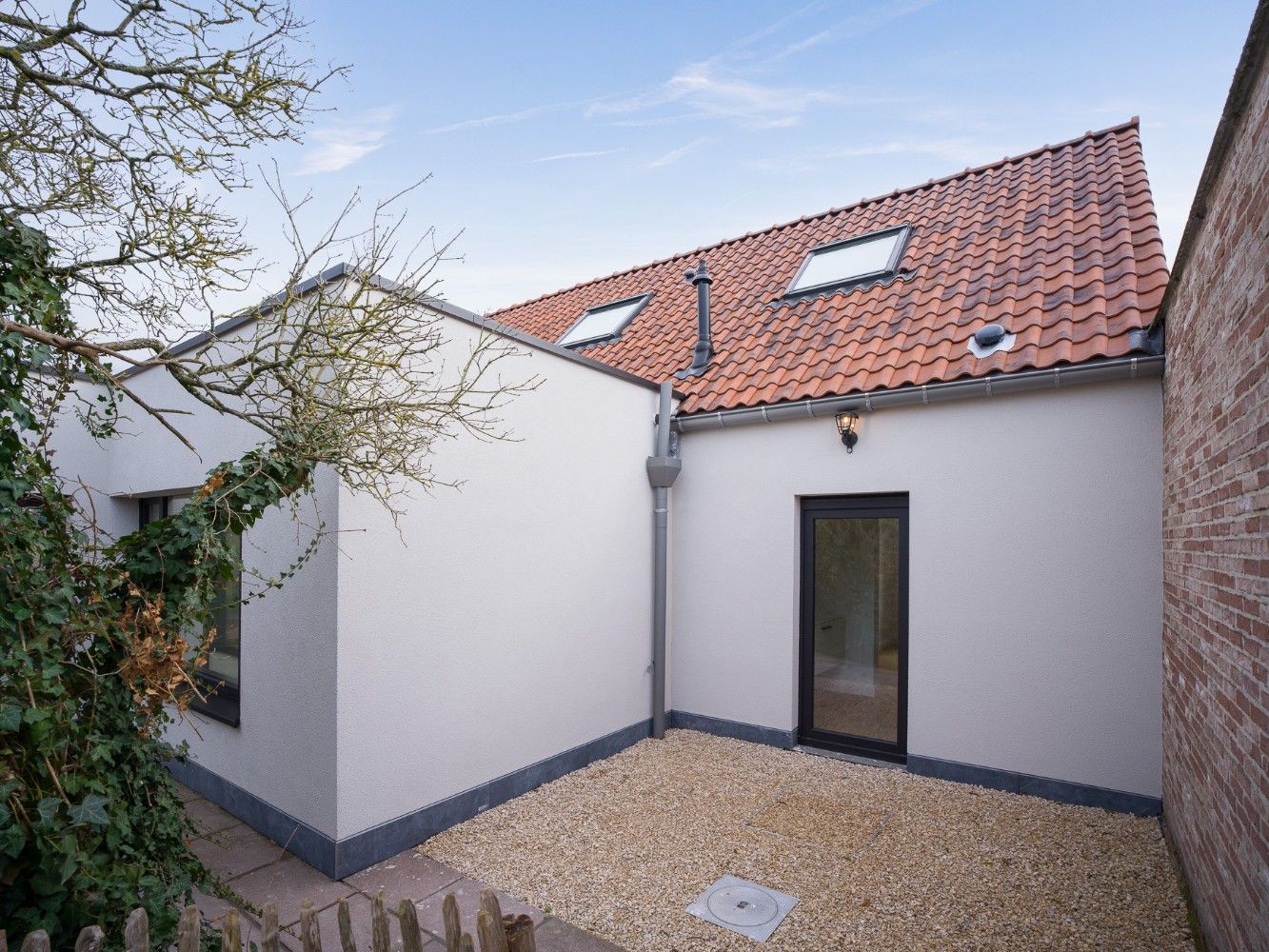 Prachtig gerenoveerde woning met 3 slpk. en tuin foto 34