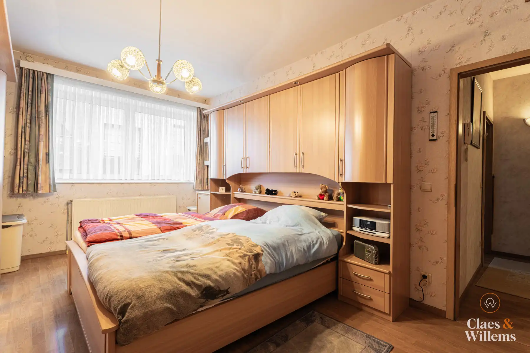 Gezinswoning met garage en airco in Ninove, goed gelegen nabij bus en trein foto 12