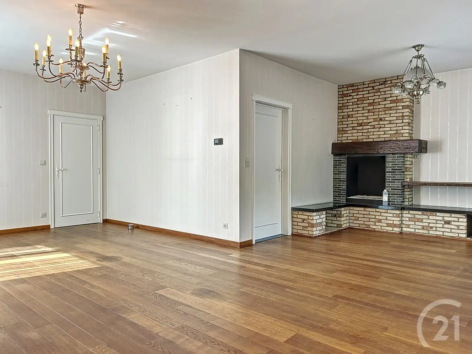 Huis met magazijn en kantoorruimte te koop! foto 23