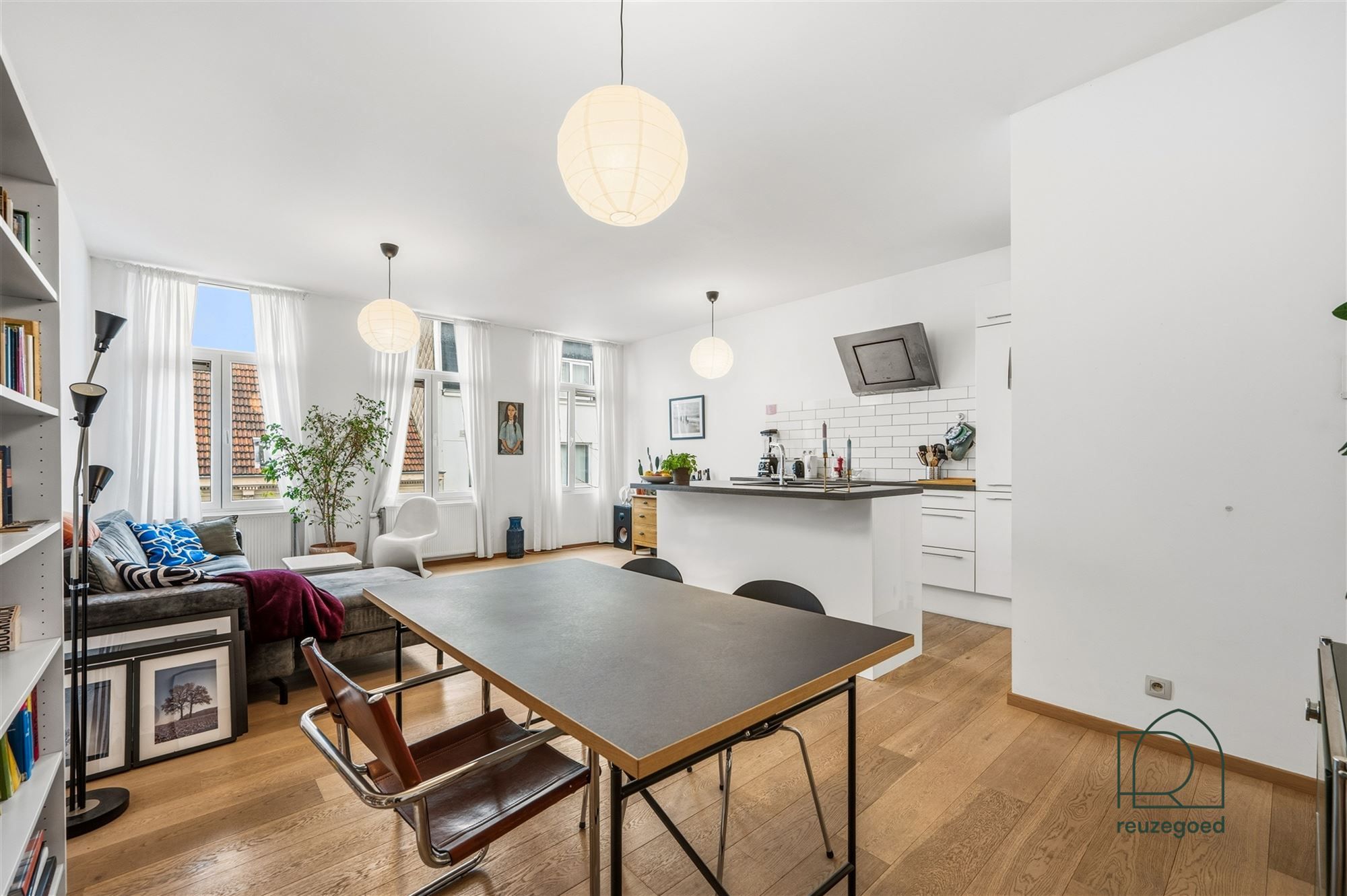 Karaktervol appartement met 2 slaapkamers in Antwerpen foto 6