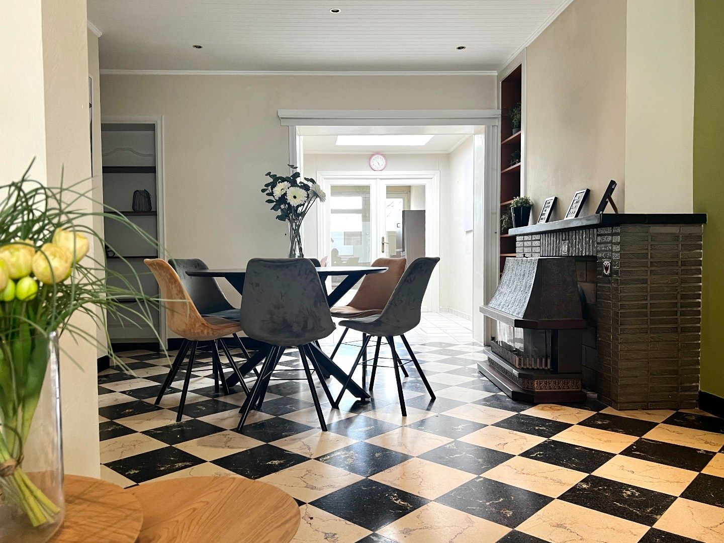 Charmante gezinswoning in hartje Harelbeke – een ideale starterswoning of slimme investering! foto 8