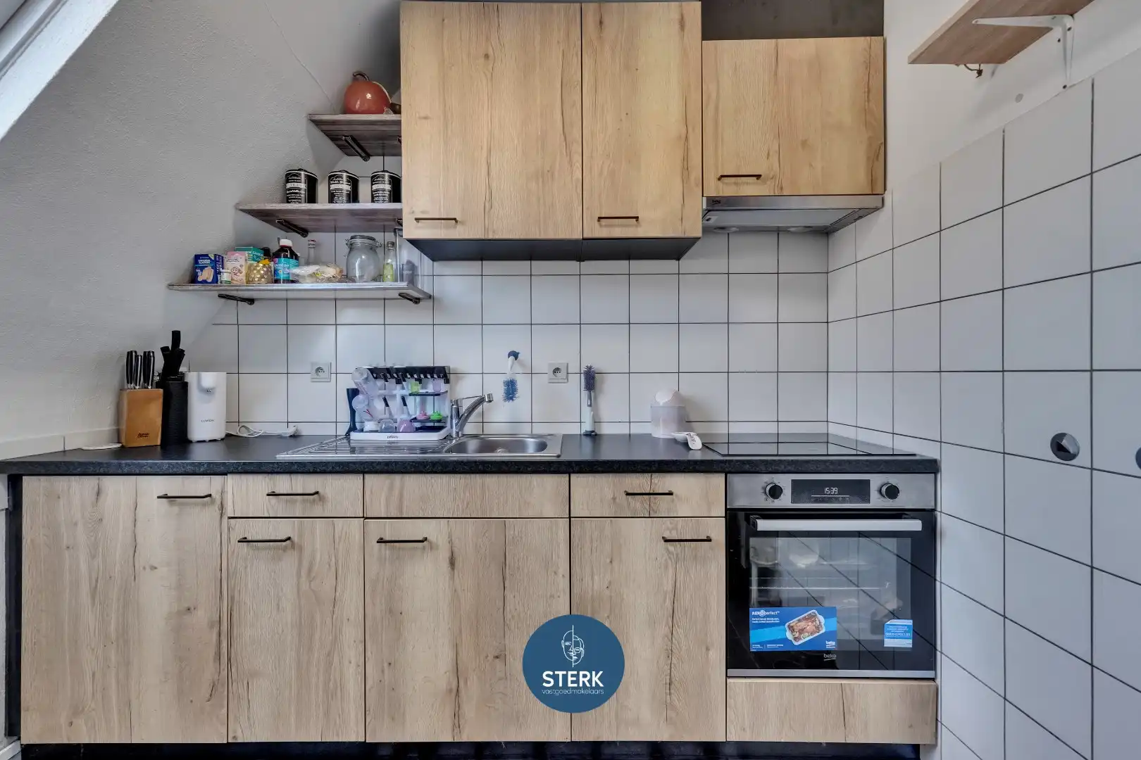 APPARTEMENT MET 2 SLPKS OP EEN GUNSTIGE LOCATIE TE GELLIK-LANAKEN !  foto 8