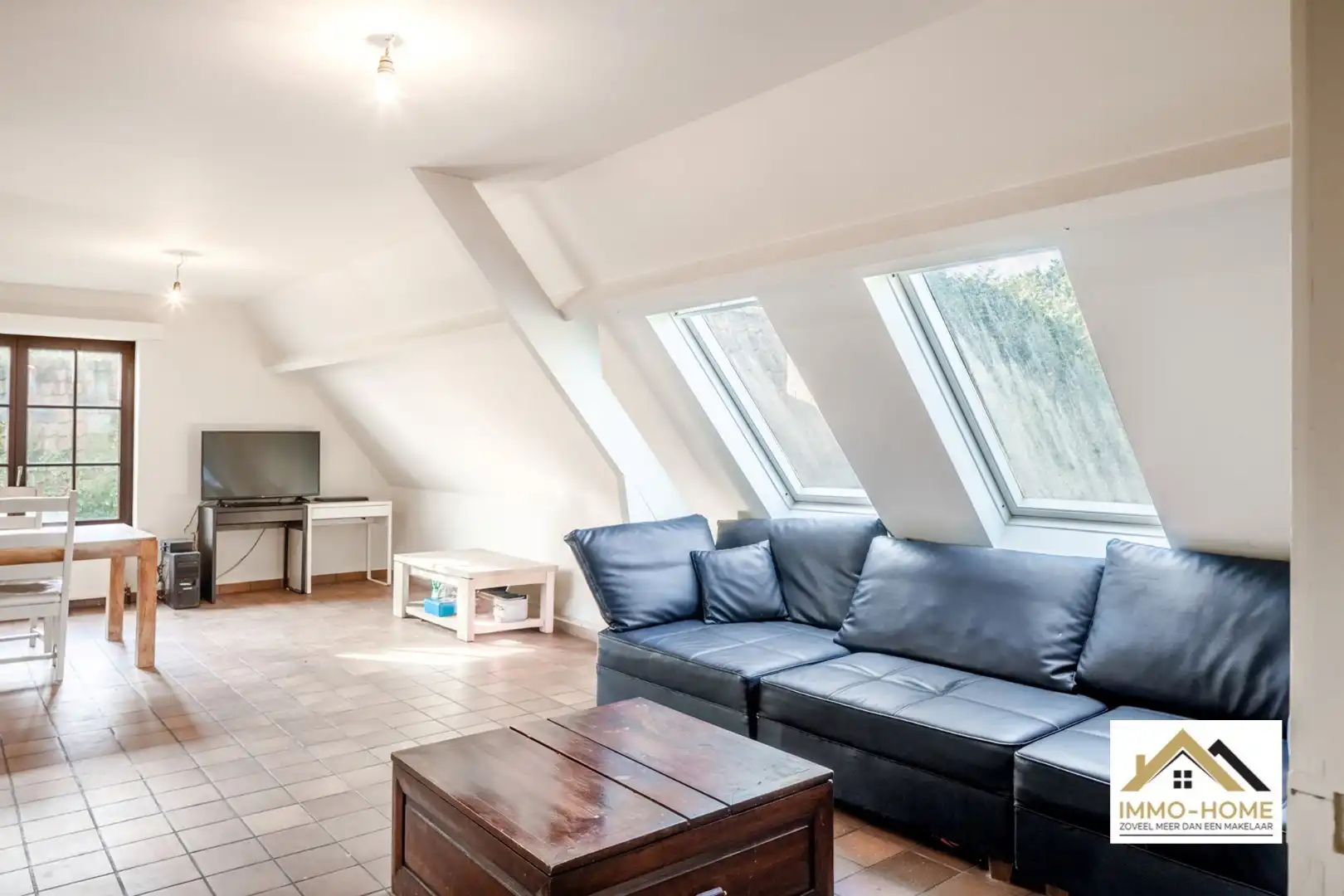 Halfopen bebouwing nabij centrum Lokeren foto 2