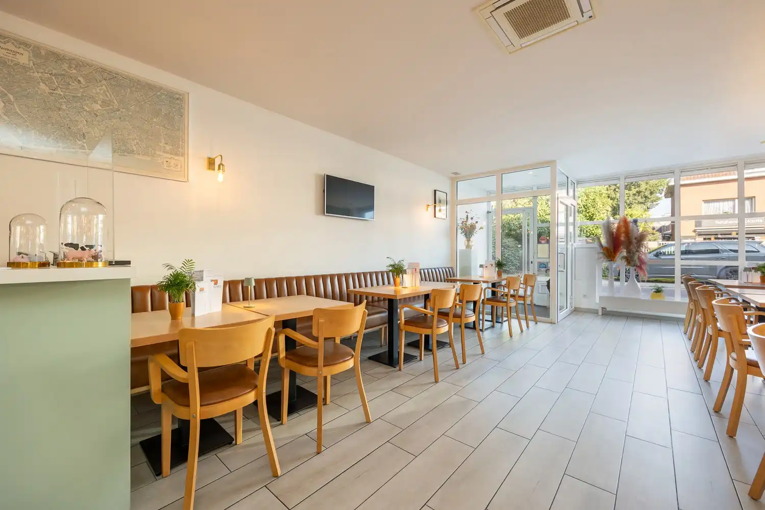 Multifunctioneel handelsgelijkvloers / kantoorruimte foto 7