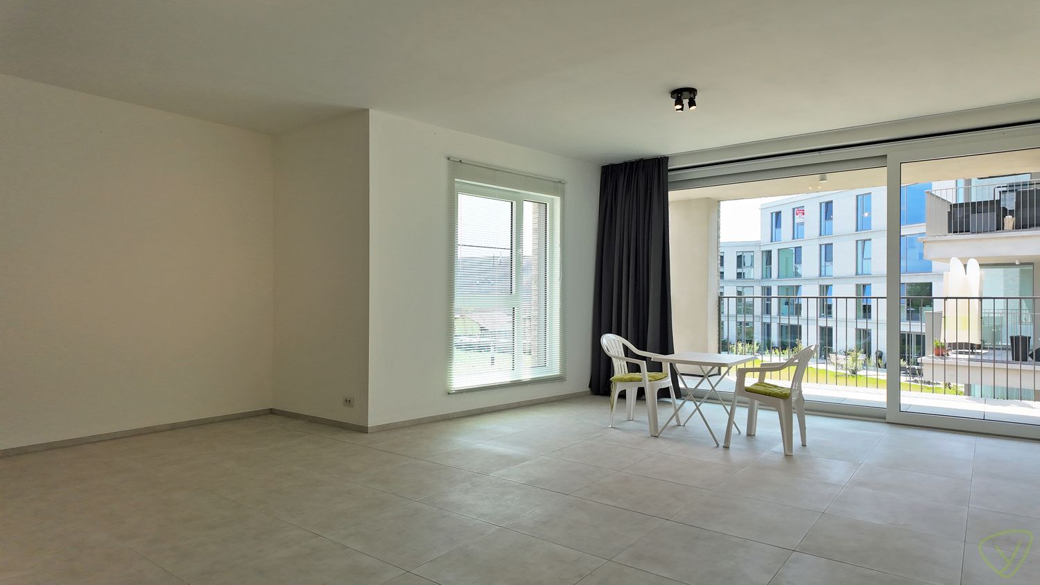Nieuwbouwappartement met terras en parkeerplaats in het Molenpark te Eeklo! foto 4