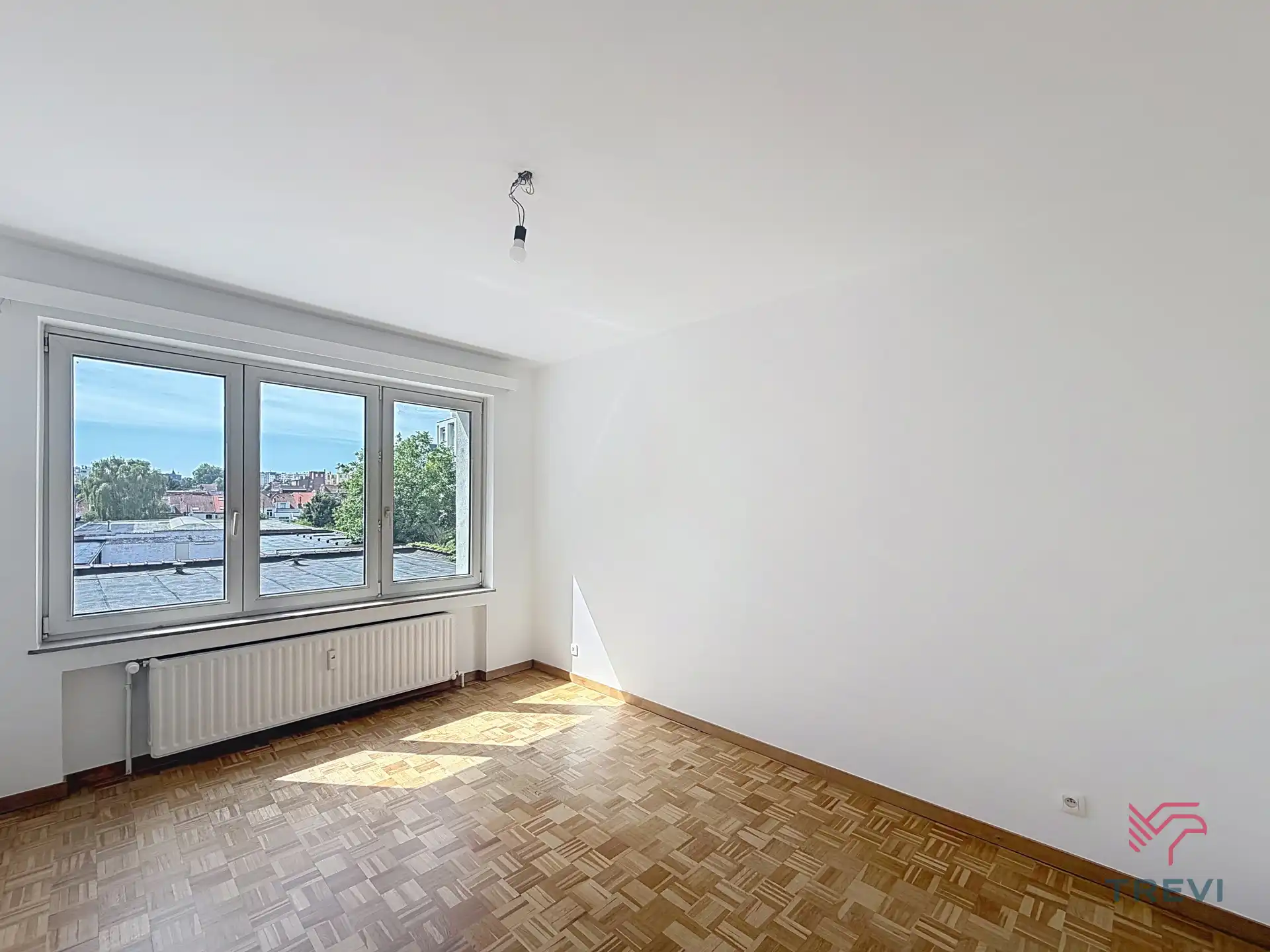Mooi, gerenoveerd appartement met 2 slaapkamers foto 8