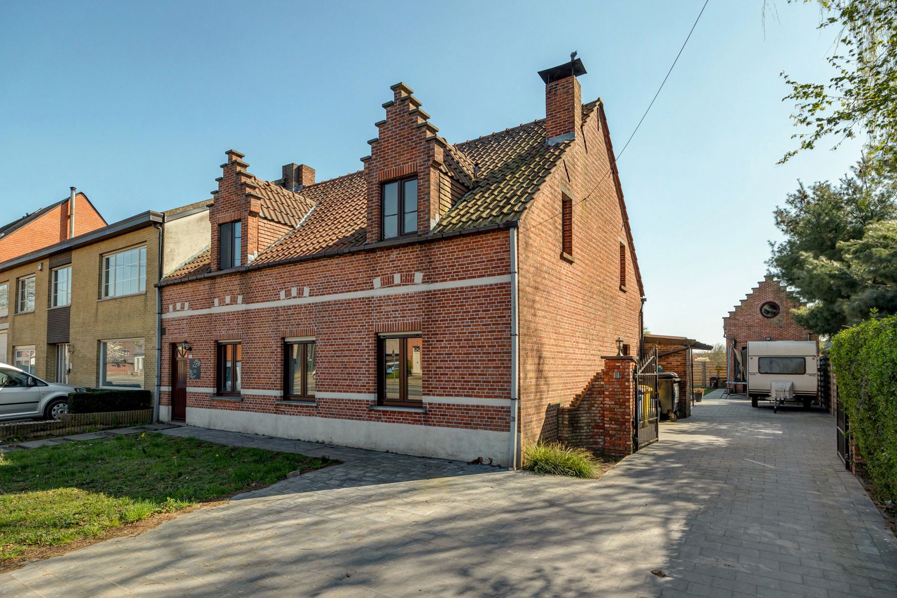 Hoofdfoto van de publicatie: Gezinswoning met 4 slpk op 622 m2 
