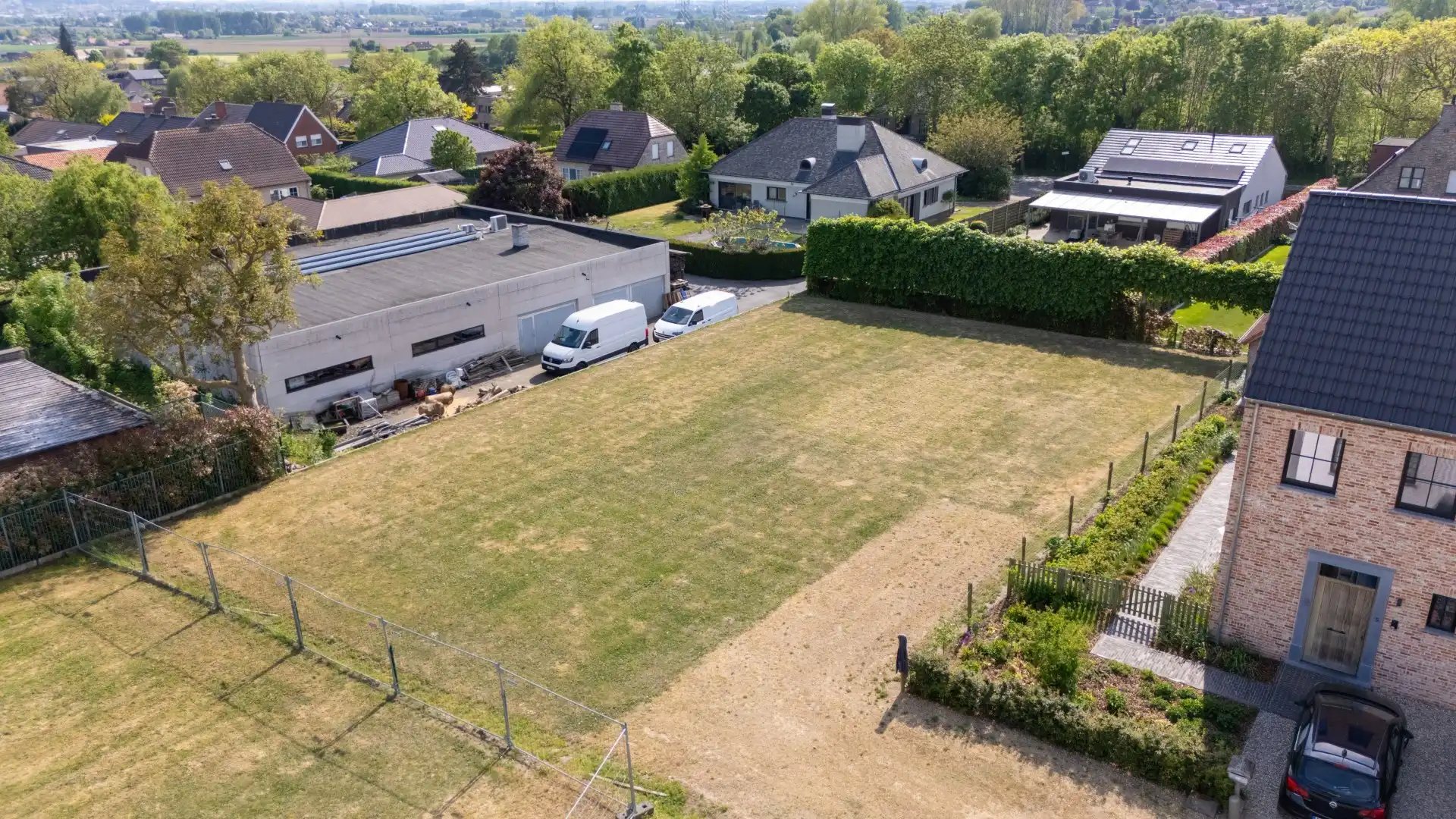 BOUWGROND VOOR HALFOPEN WONING | 411 M² foto 2